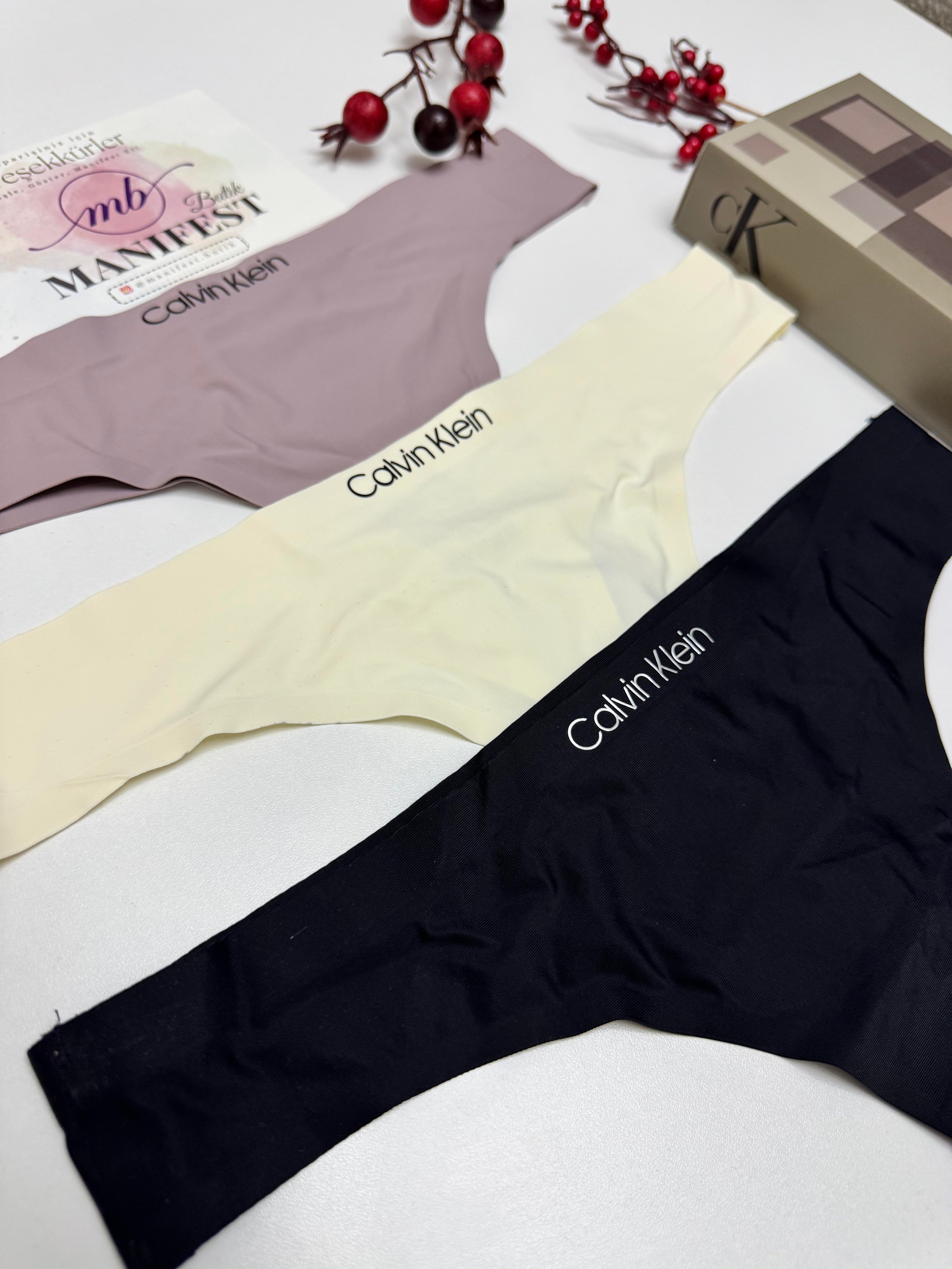 CK Lazer Kesim 3'lü Kutulu Tanga Set