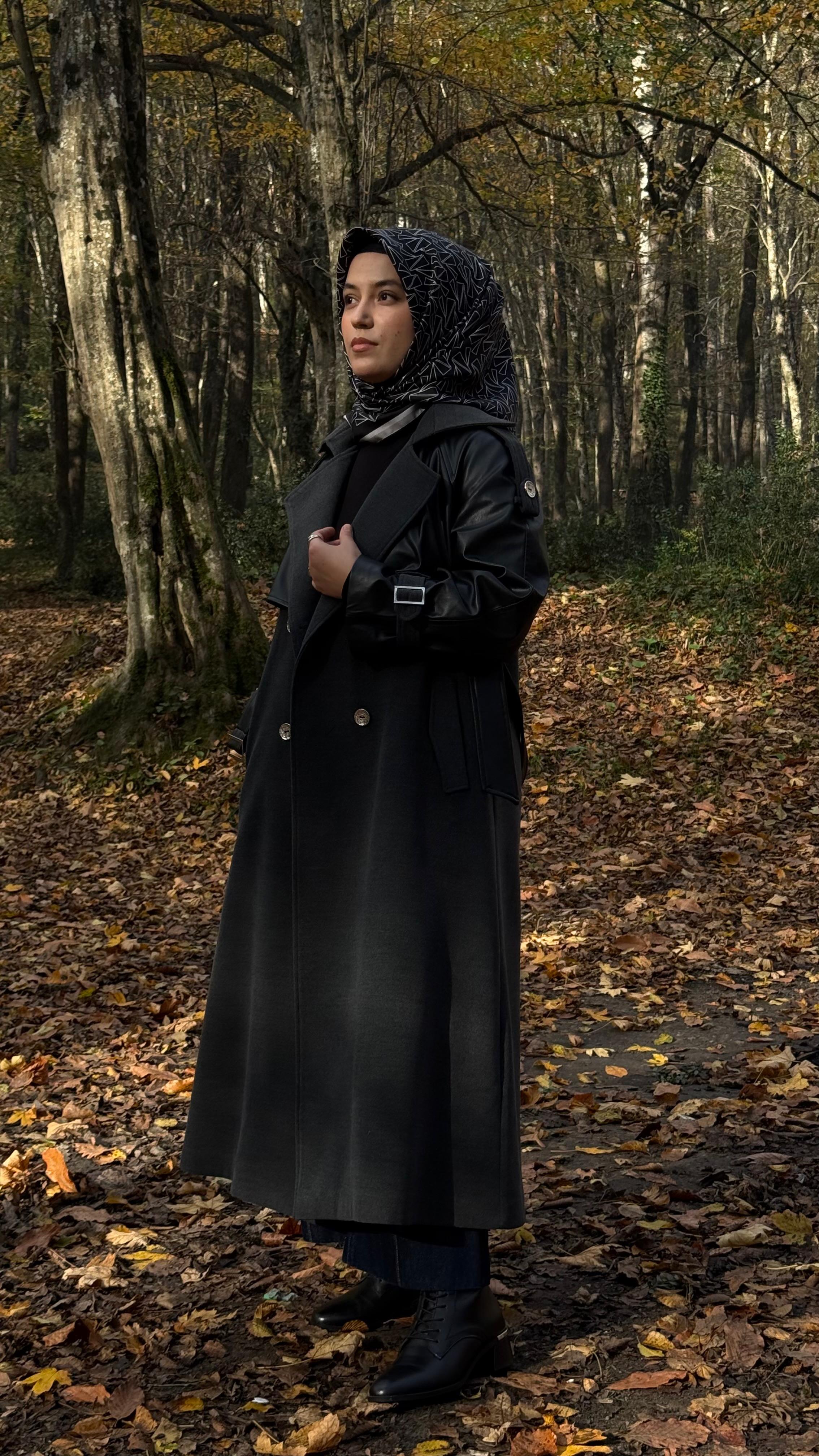 Deri Detaylı Kaşe Kaban