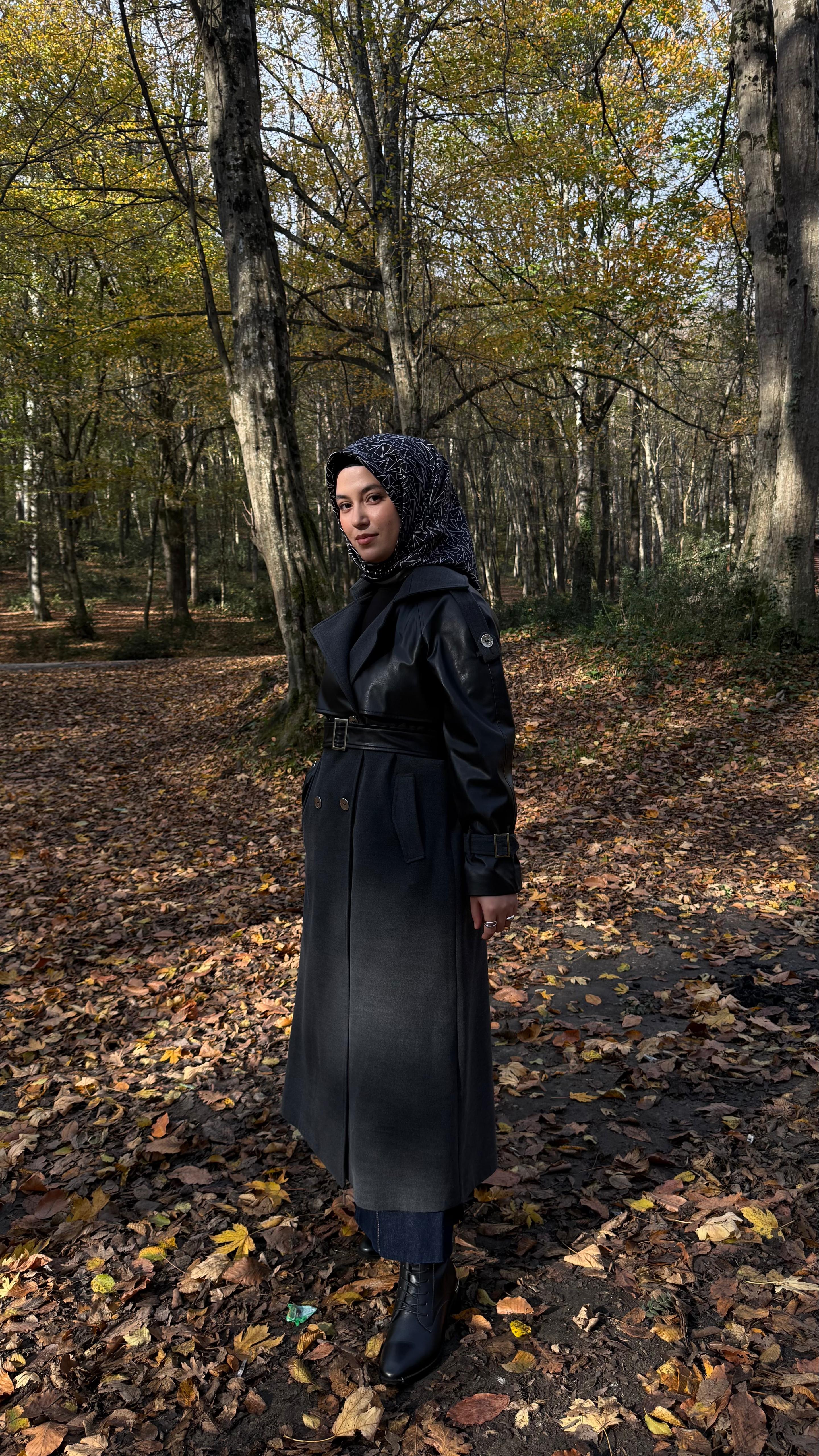 Deri Detaylı Kaşe Kaban