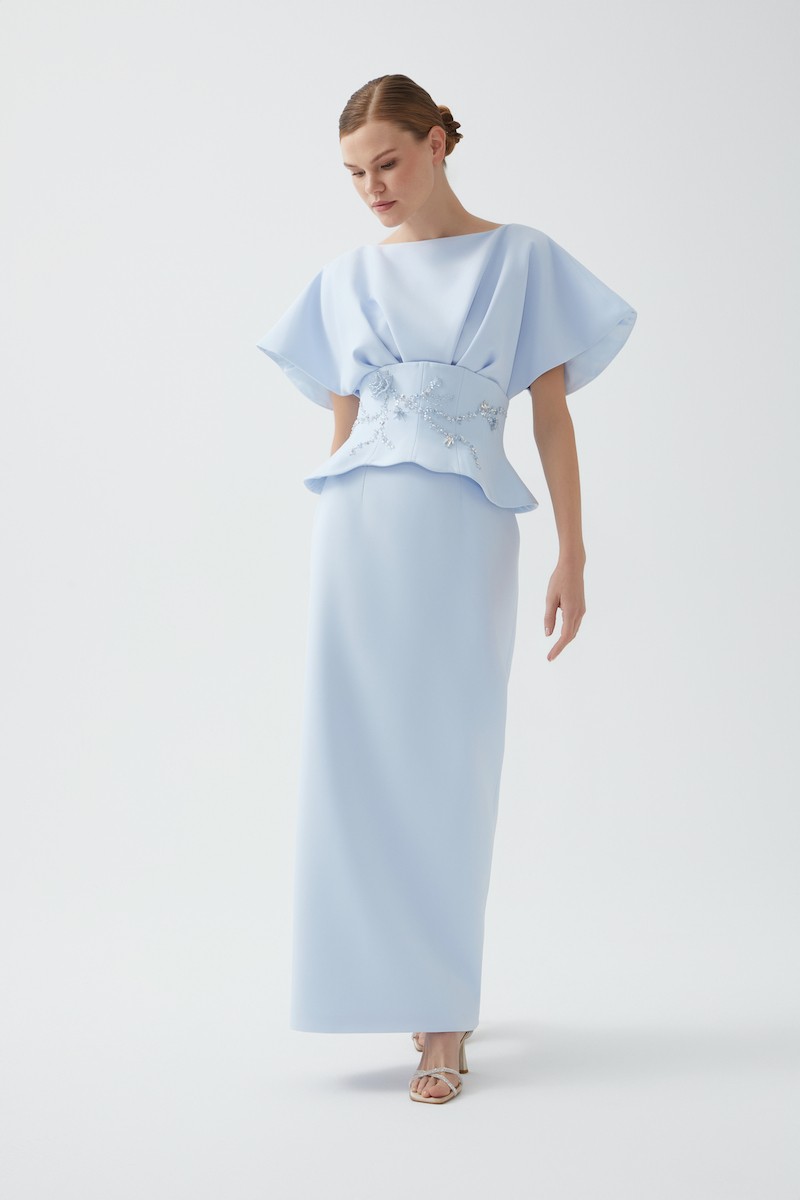 R93 - Batwing Sleeves, Boat Neckline, Front Pleats, Peplum Belt Design with Hand-Embroidered Details, Straight Cut, Back Slit, Full-Length Dress