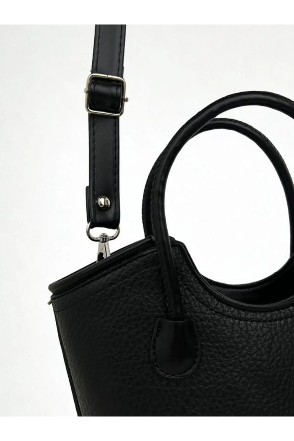 Kadın Vanta Omuz Askılı Kova Formlu El Çantası 1011-1