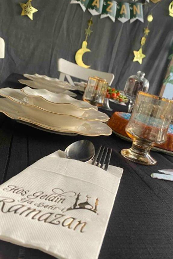 Hoş Geldin Ramazan Yaldızlı Cepli Peçete 12'li