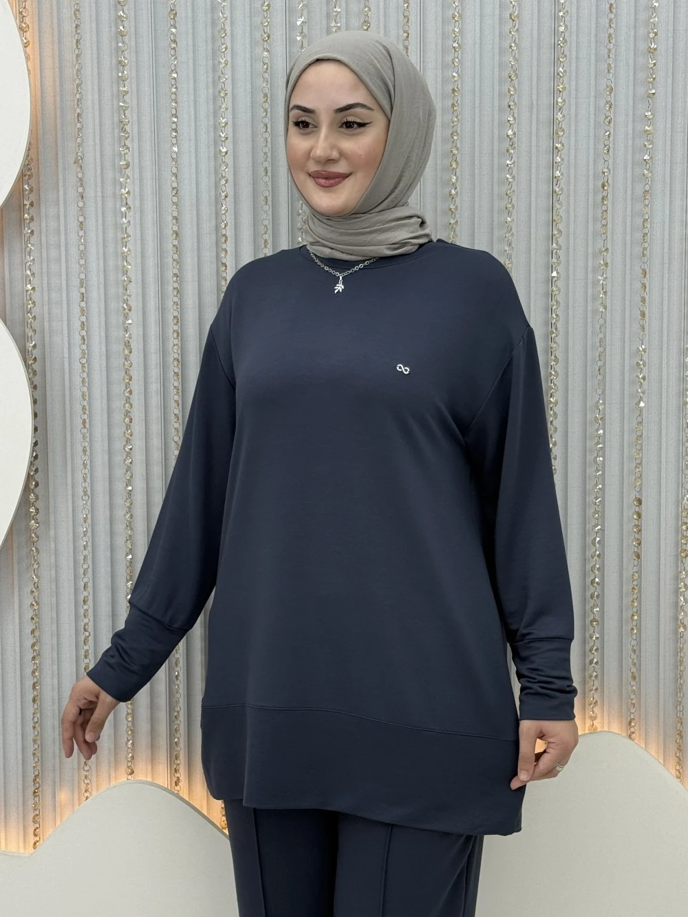 Leyal Pantolonlu Takım