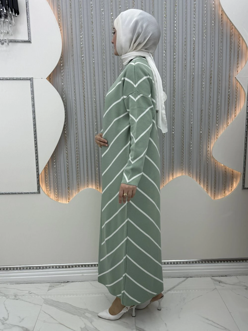 Bukle Elbiseli Hırka