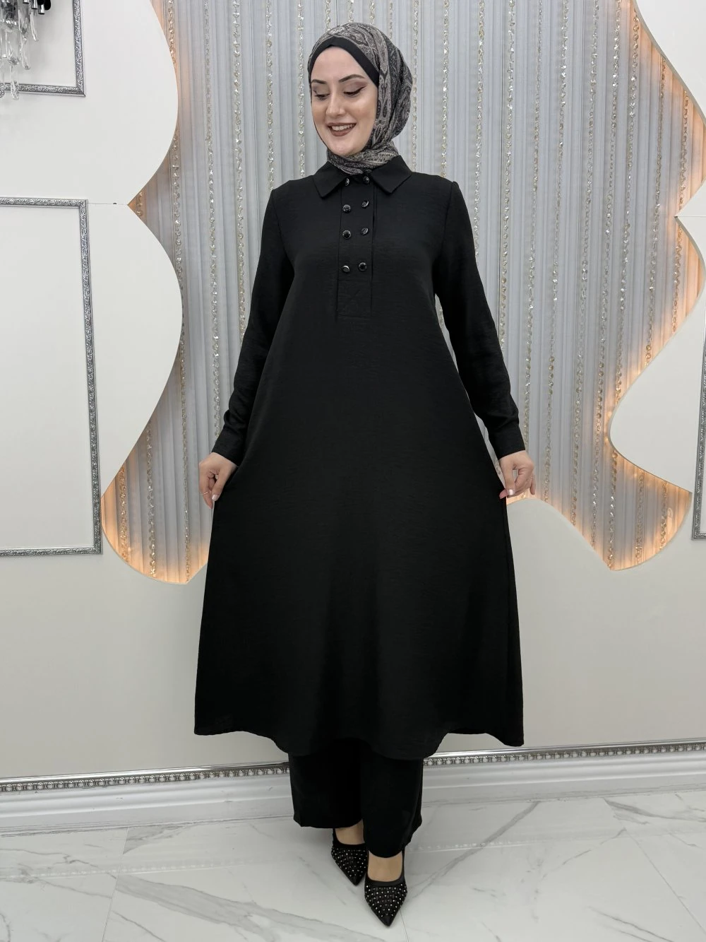 Adevi pantolonlu takım