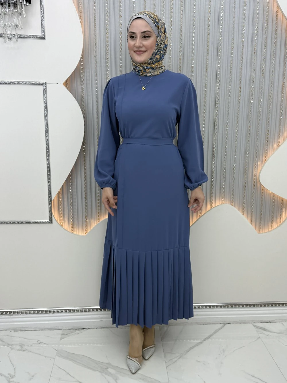 Piliseli düşsel elbise