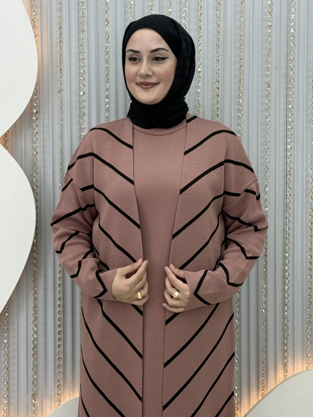 Bukle Elbiseli Hırka