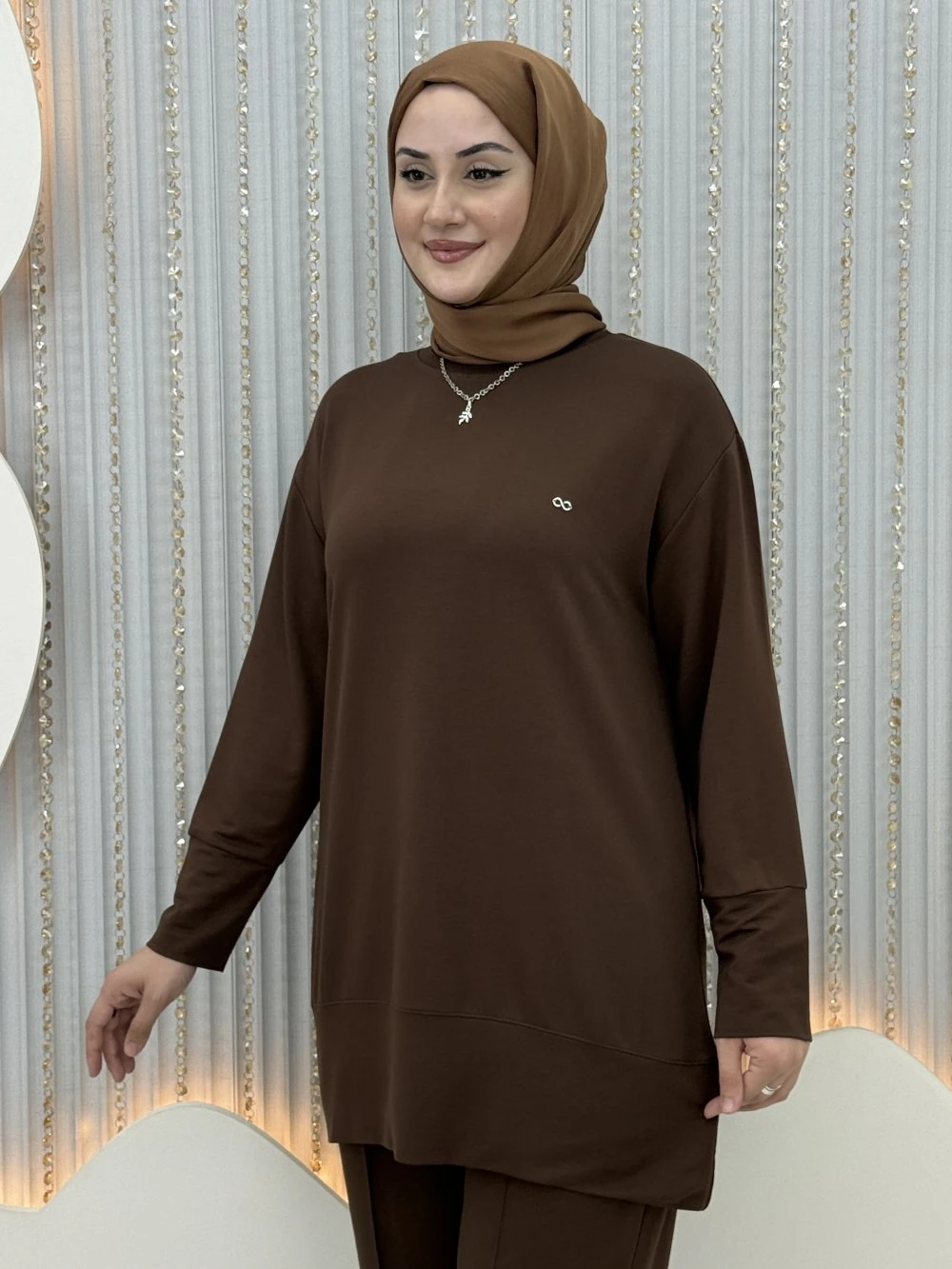 Leyal Pantolonlu Takım