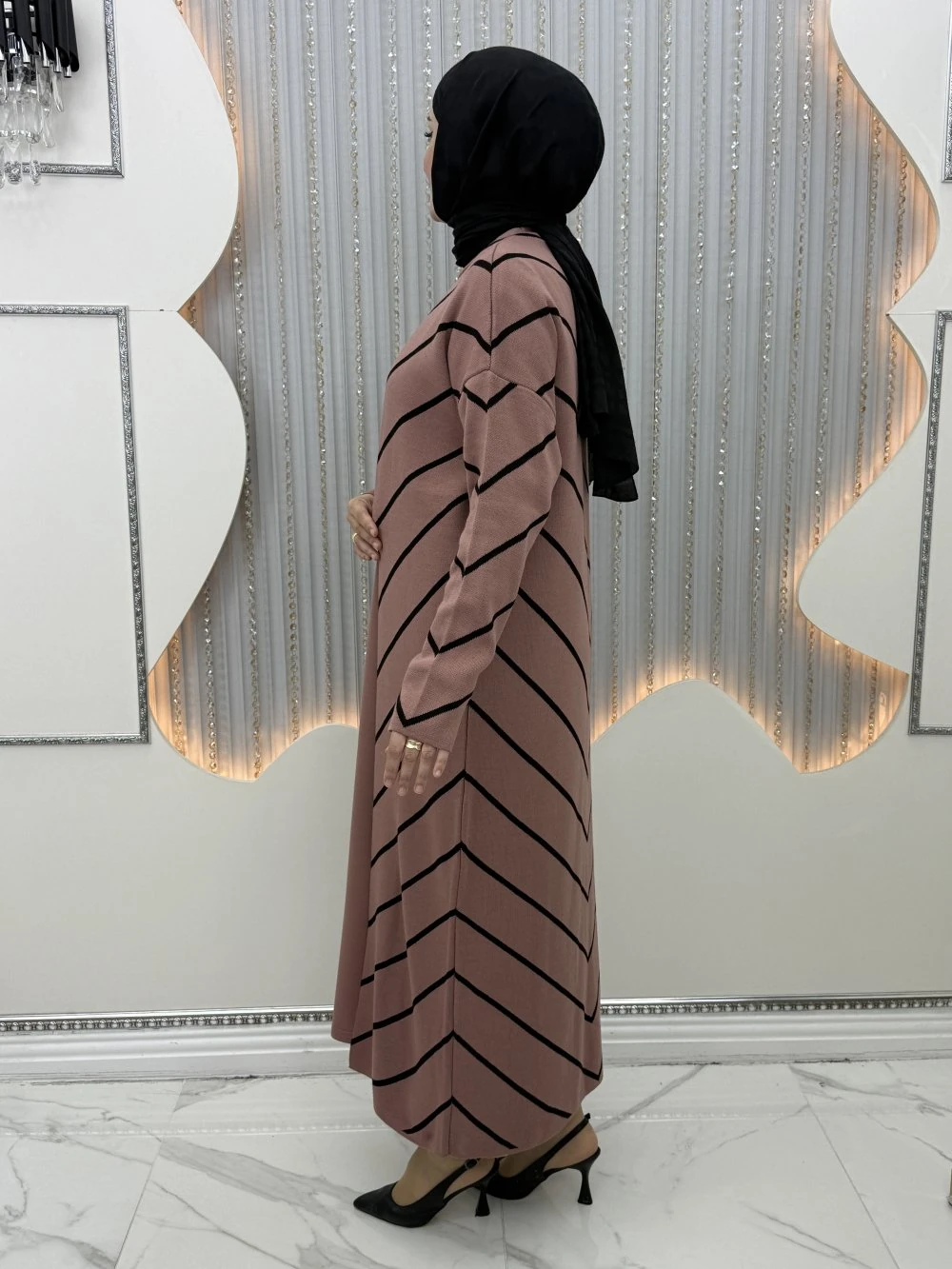 Bukle Elbiseli Hırka