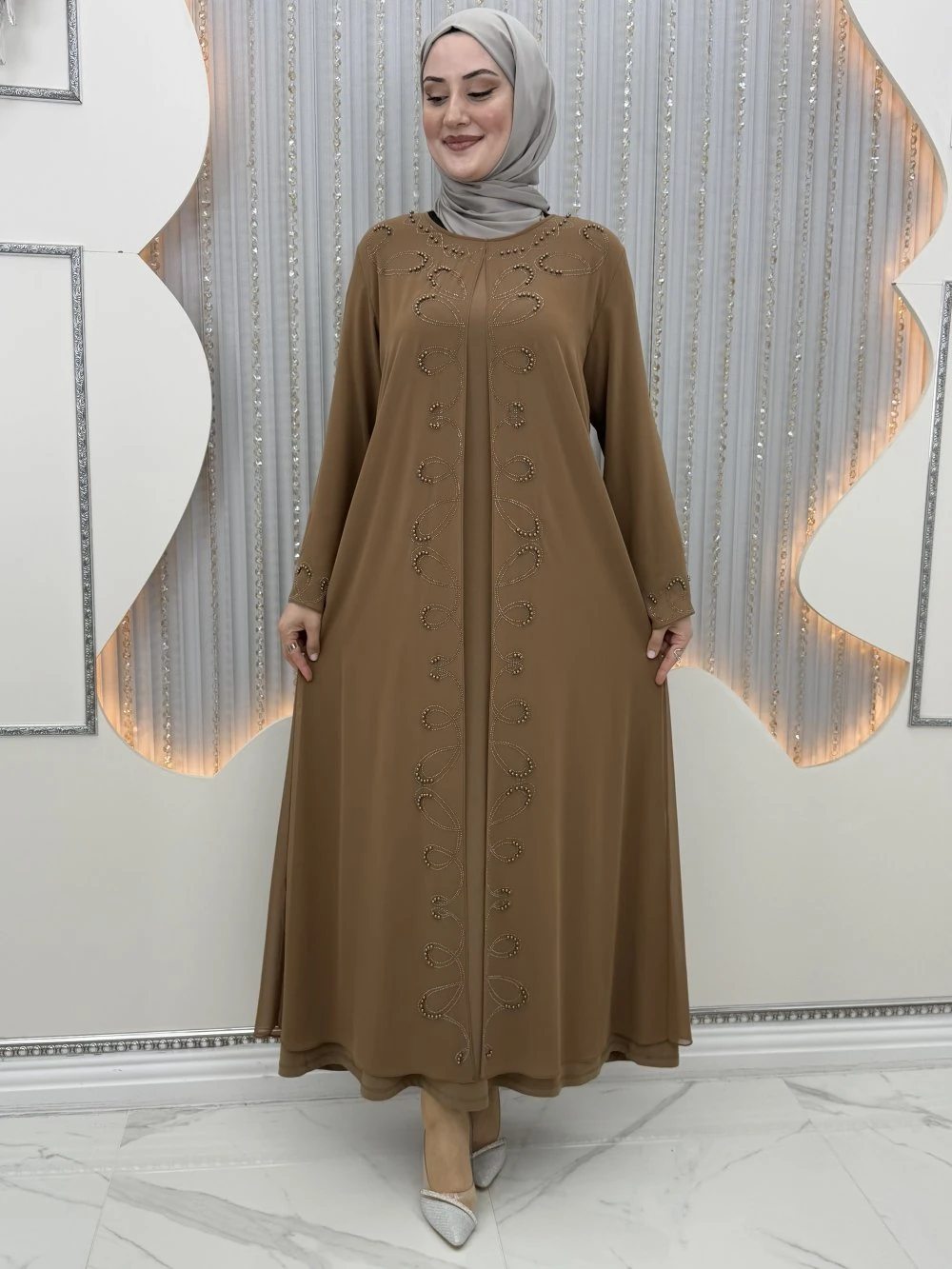 Mücevher elbiseli hırka