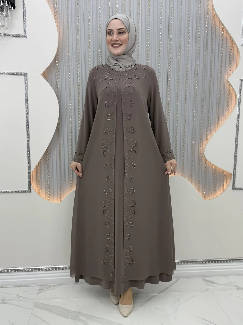 Mücevher elbiseli hırka