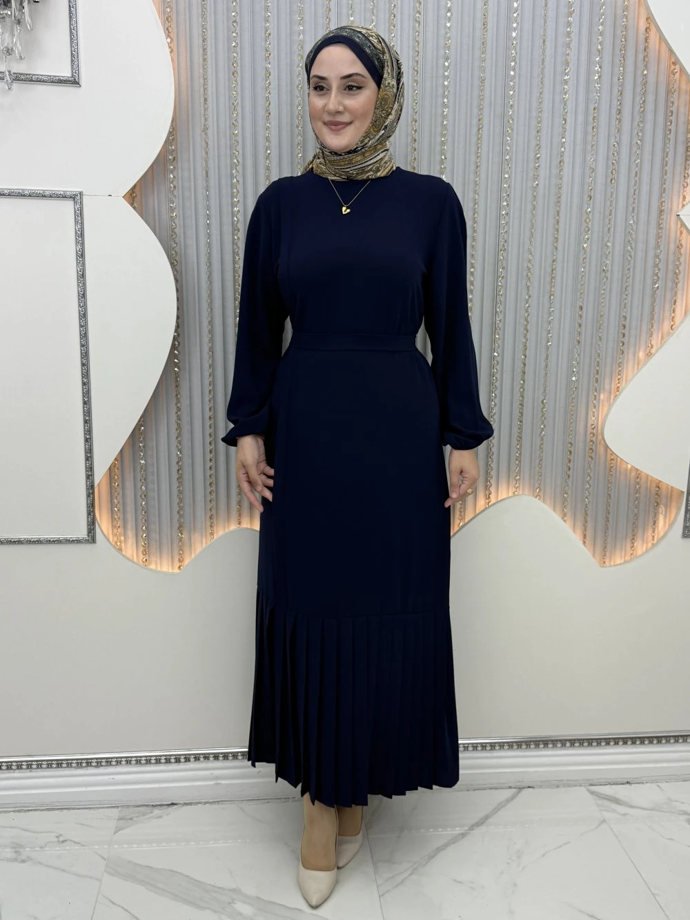 Piliseli düşsel elbise