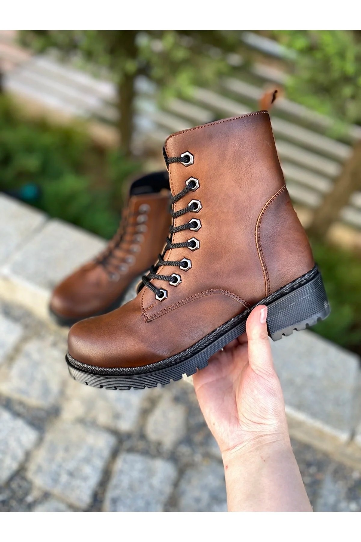 Bağcıklı Postal Bot