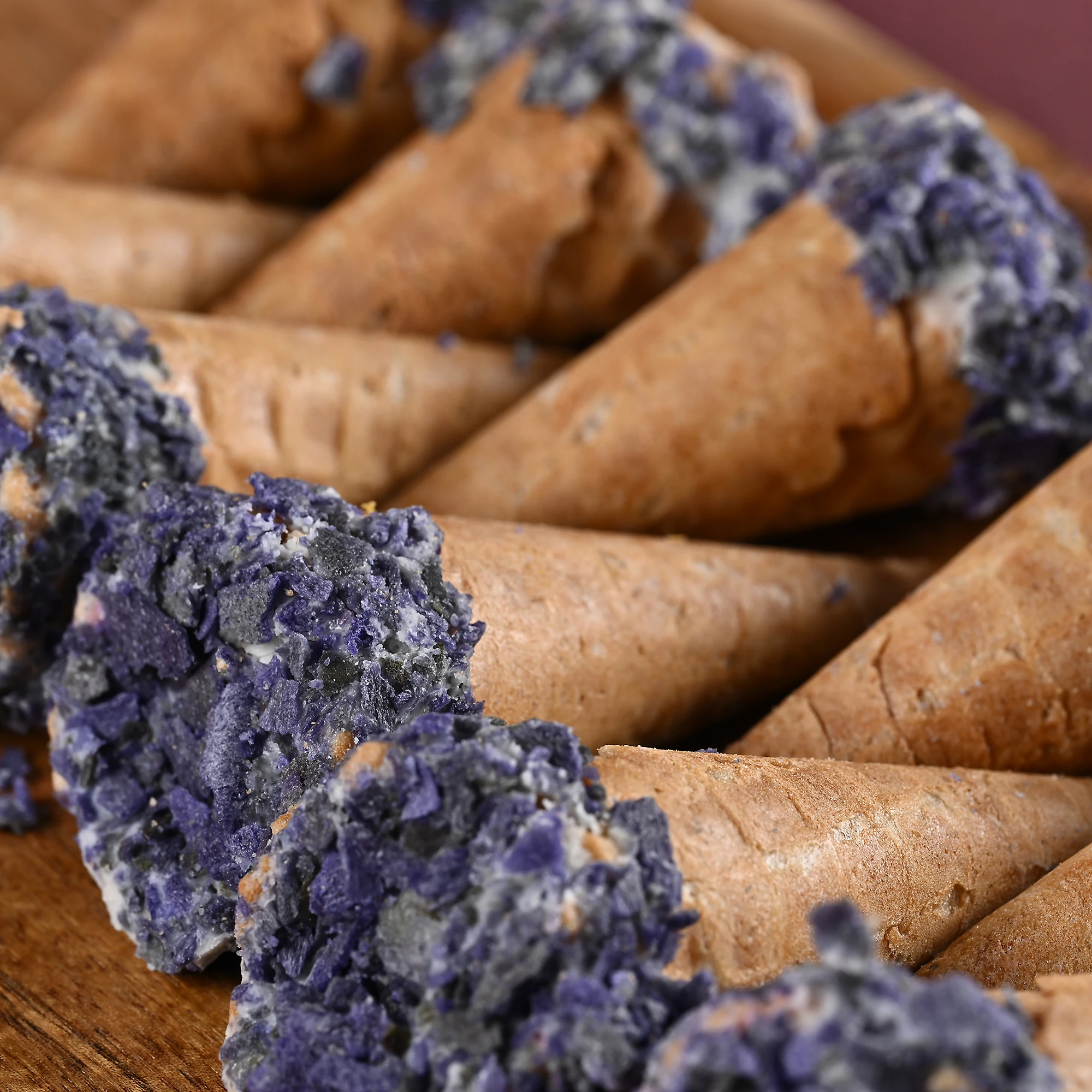 Frambuazlı Çikolatalı Kornet