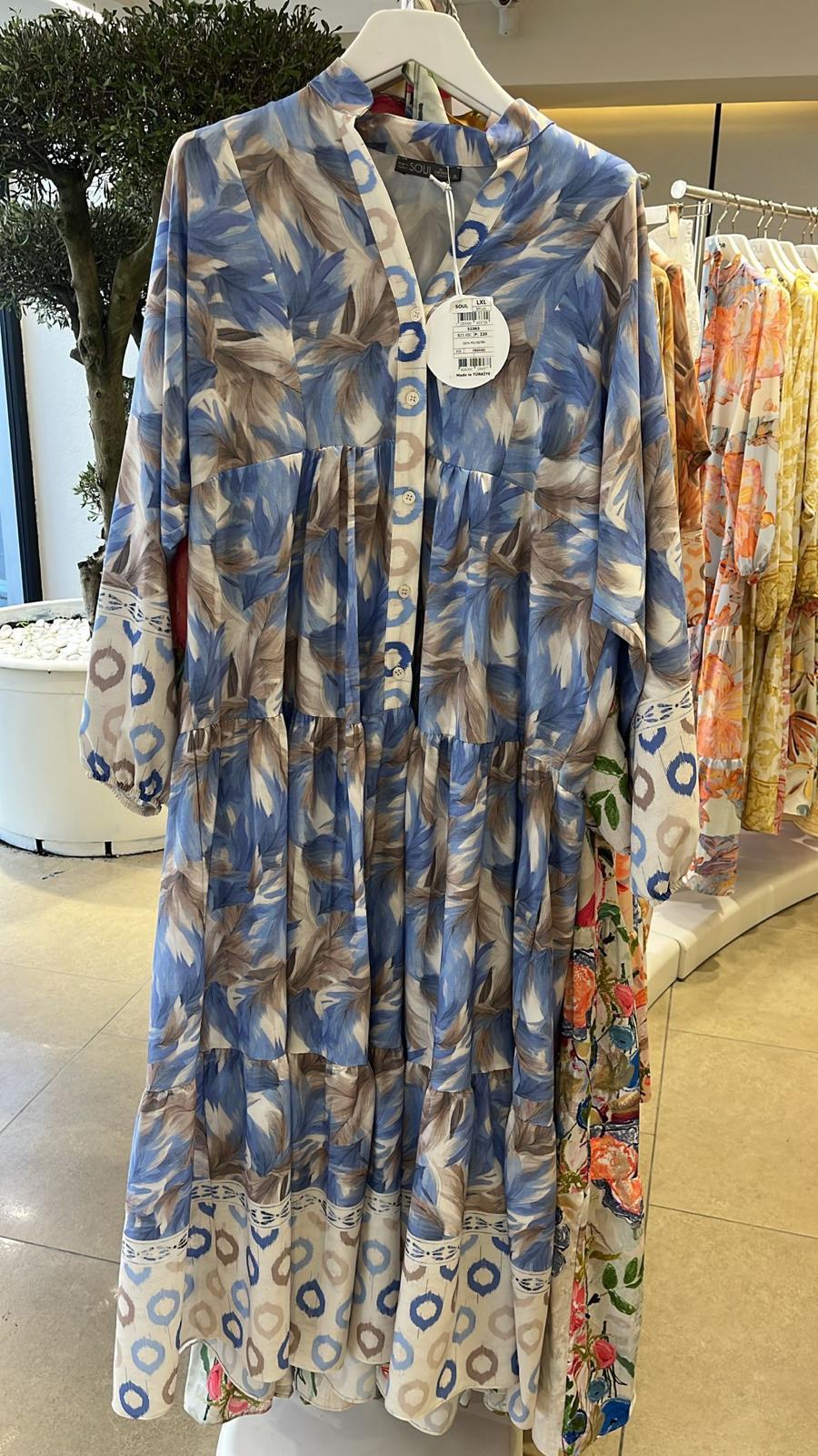 Düğmeli V Yaka Elbise