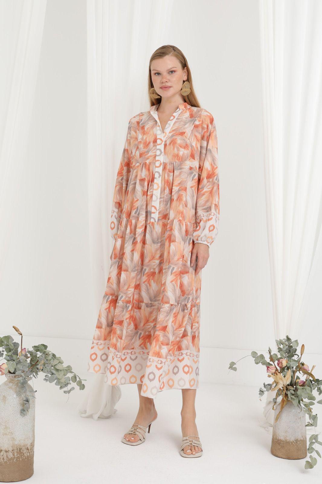 Renkli Düğmeli V Yaka Elbise