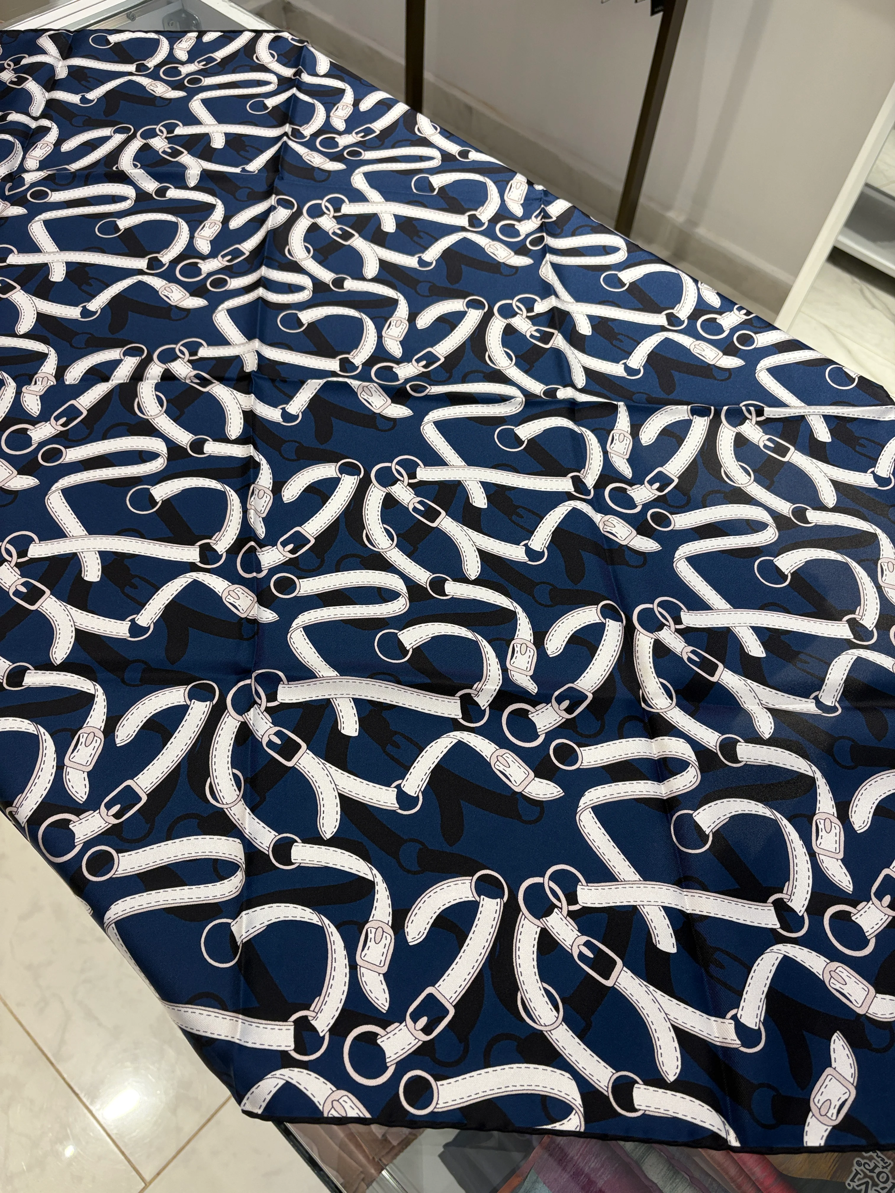 Belli Twill İpek Eşarp- 2025 Yaz