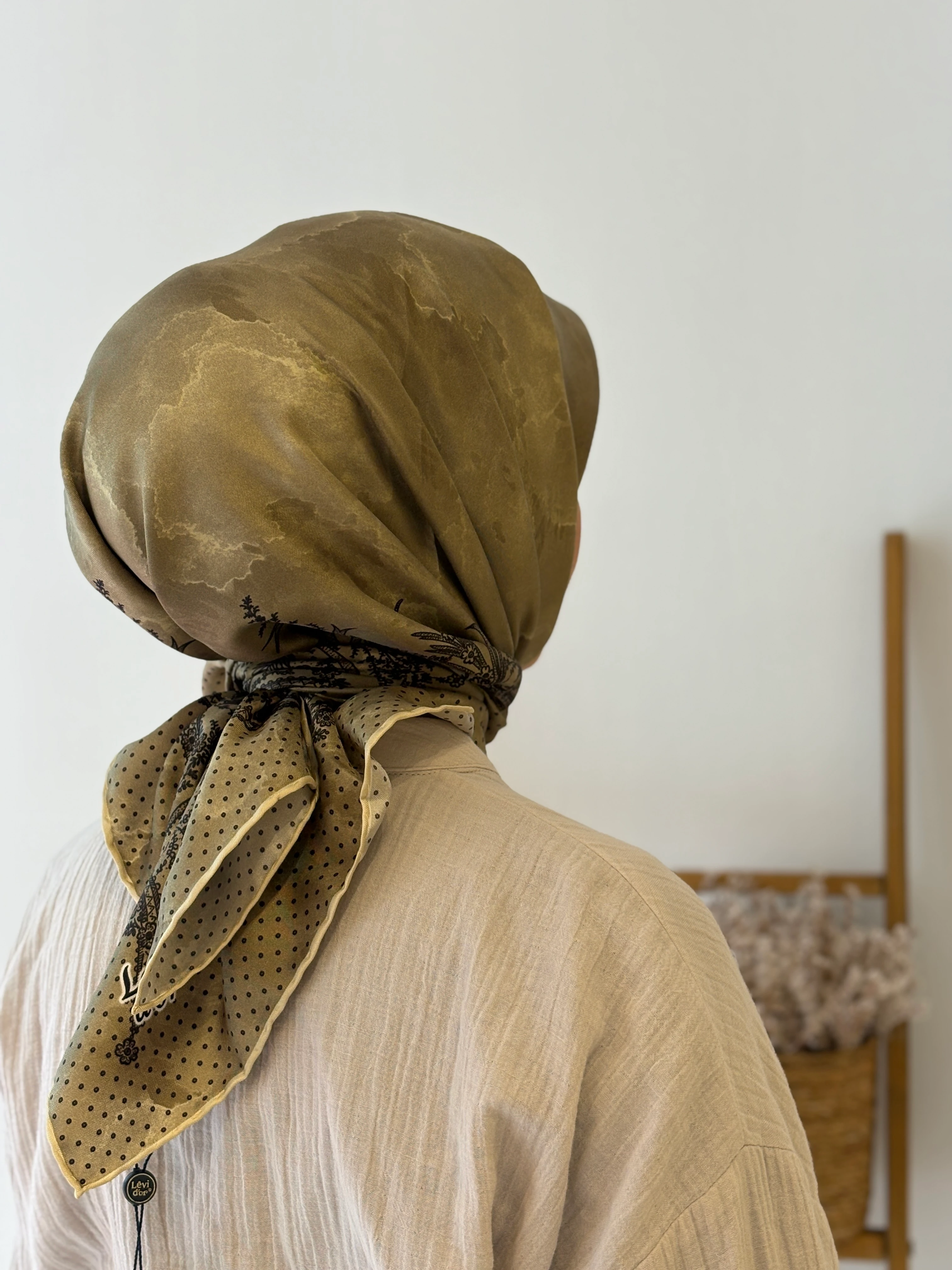 Levidor twill İpek Eşarp - Yağ Yeşili