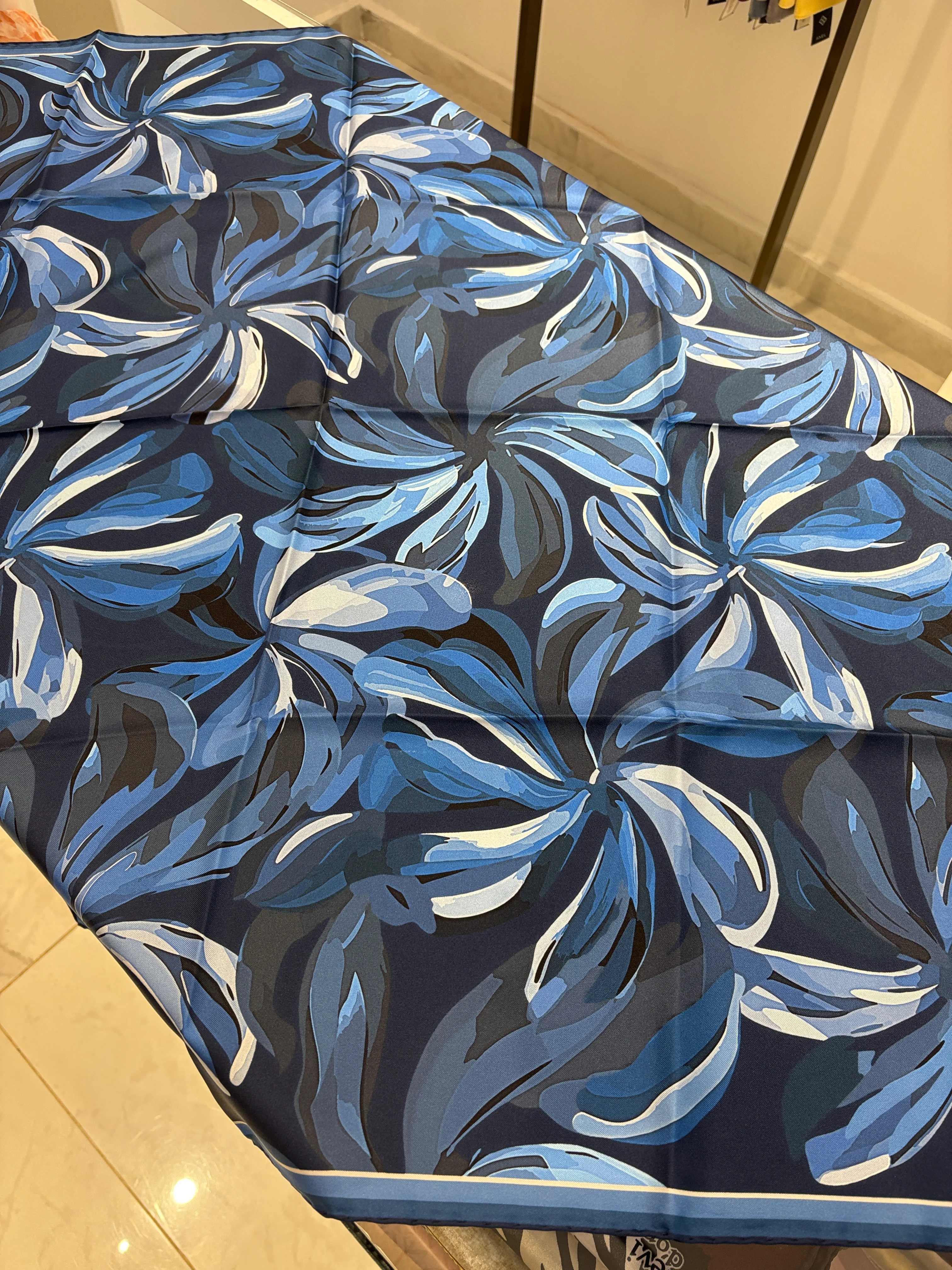 Belli Twill İpek Eşarp - 2025 Yaz