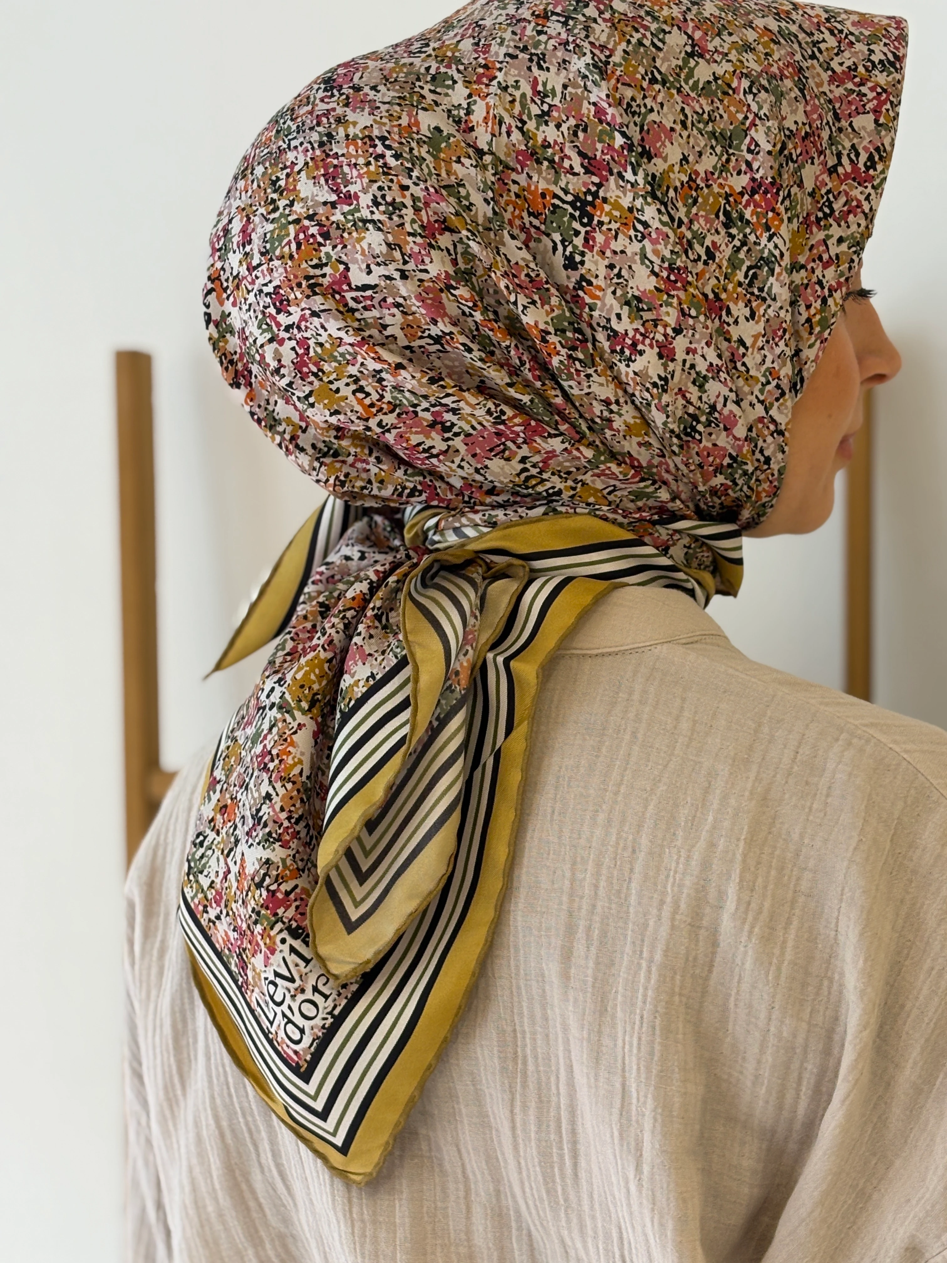 Levidor Twill İpek Eşarp - Yağ Yeşili