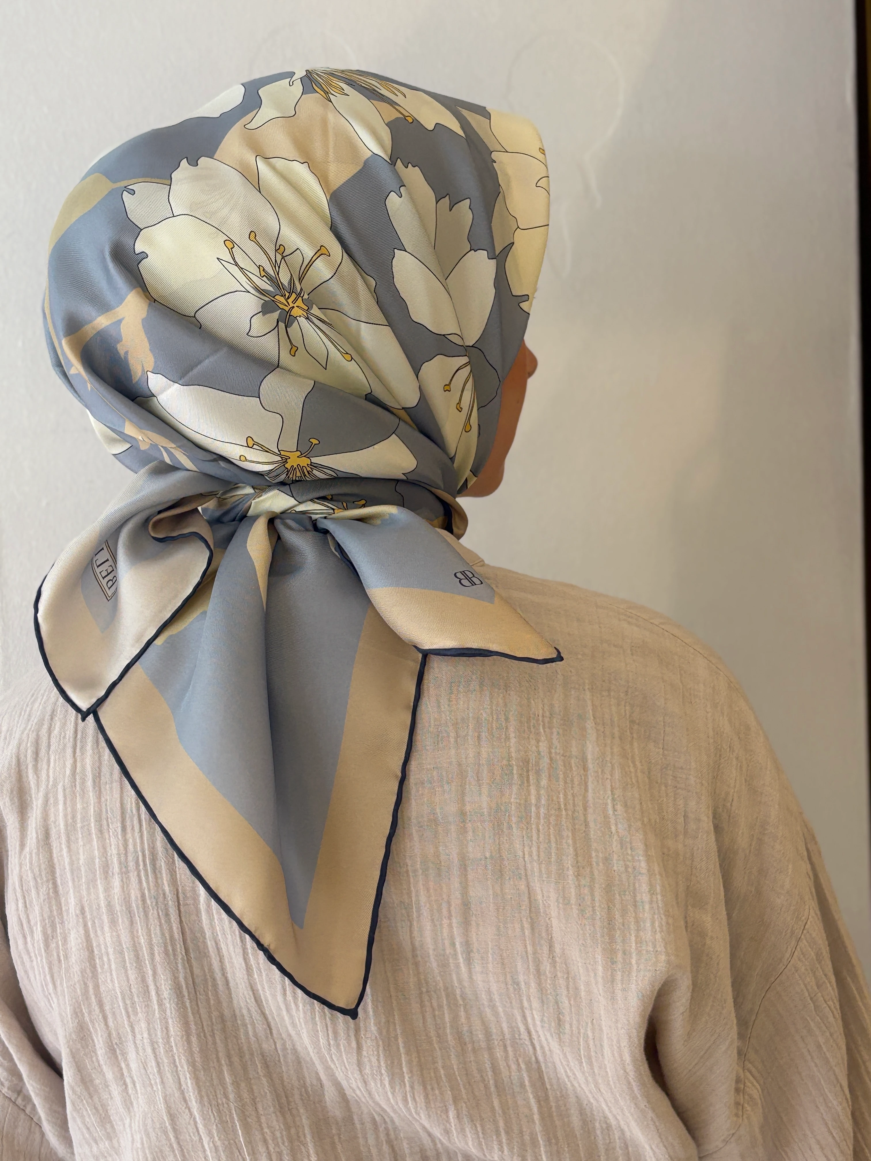 Belli Twill İpek Eşarp- 2025 Yaz - Mavimsi gri