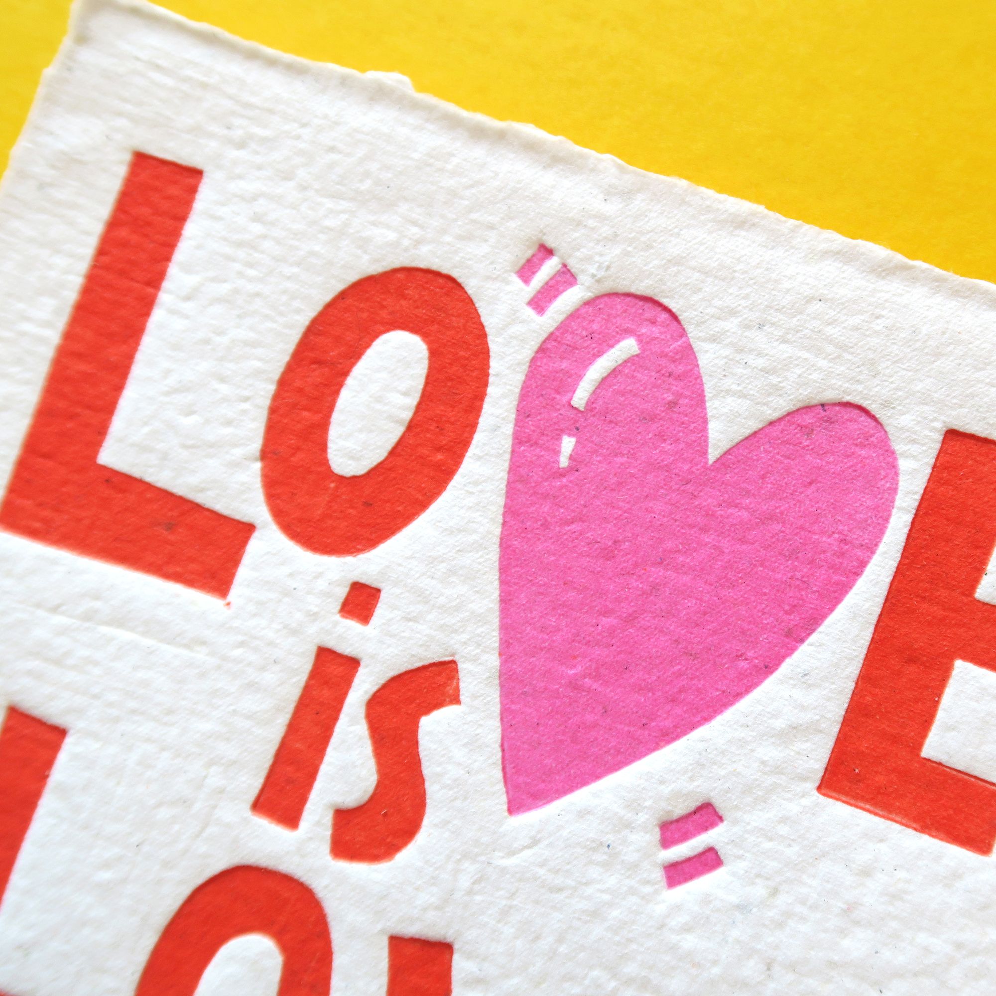 "Love is Love" Çerçeveli Linol Baskı