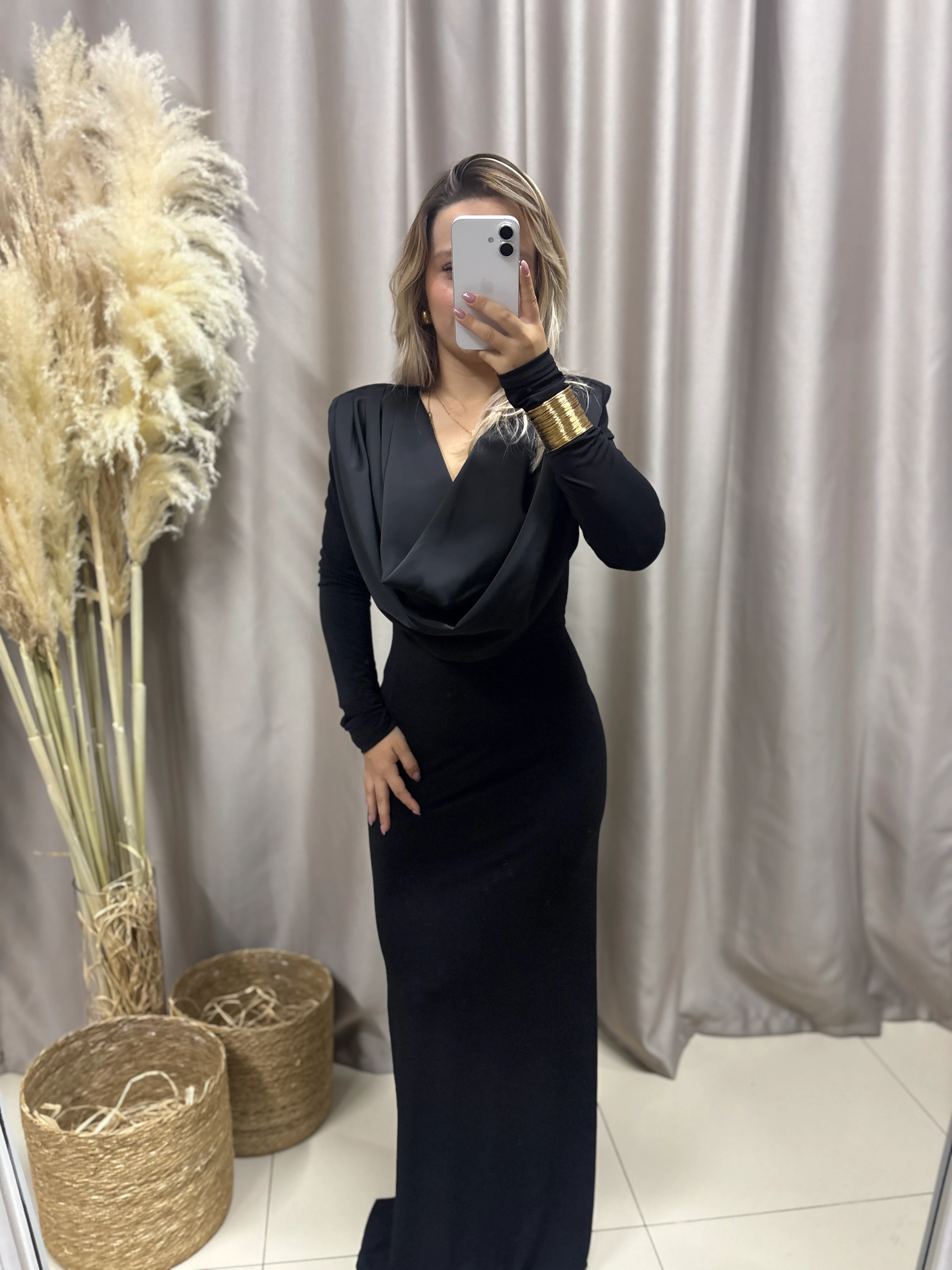 YAKA SATEN DETAYLI DEGAJE SİYAH CANDY KUMAŞ ELBİSE 252649