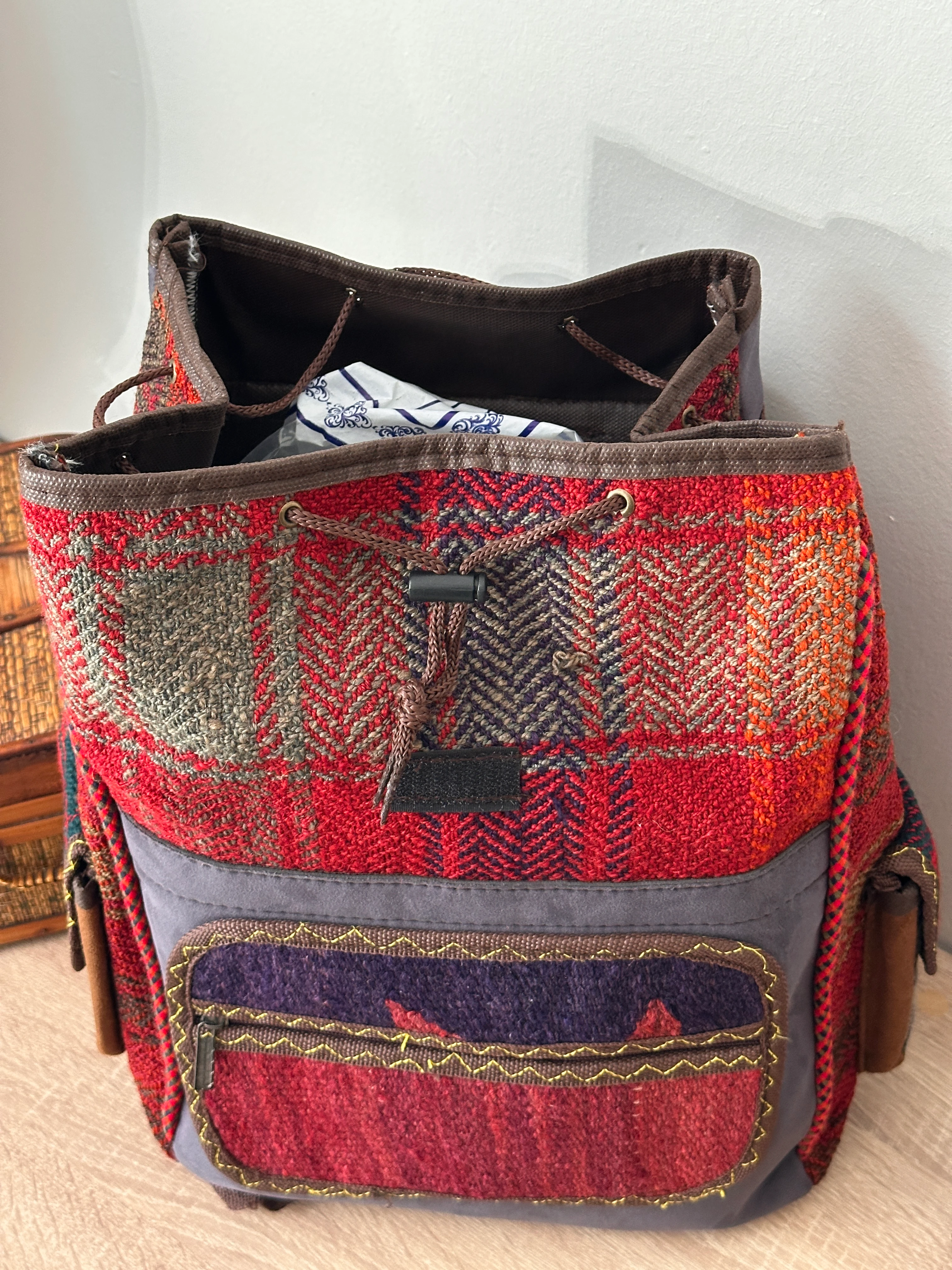 Etnik Desenli Sırt Çantası