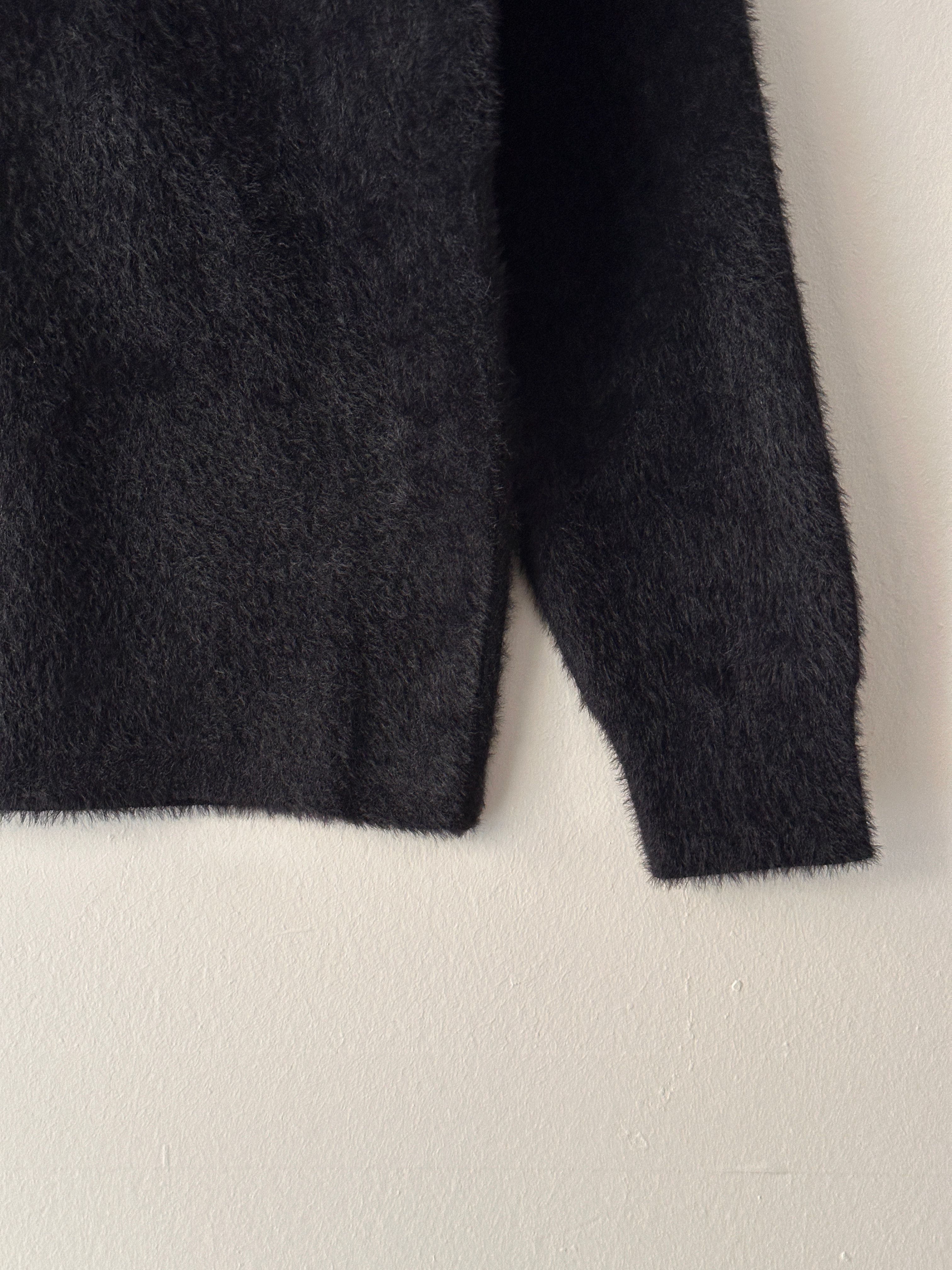 Broşlu Angora Hırka