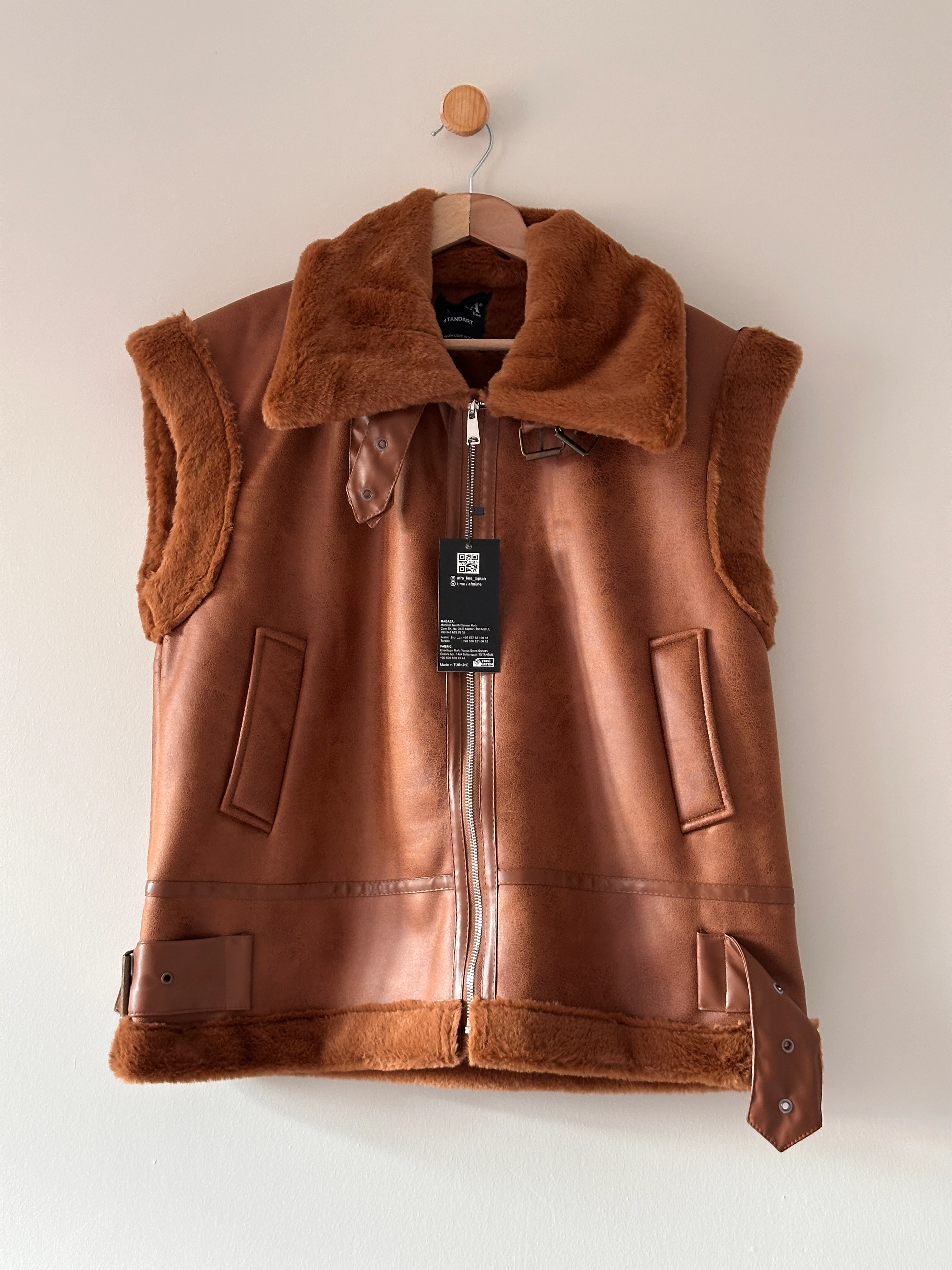 Tokalı Kürklü Yelek - Kahve