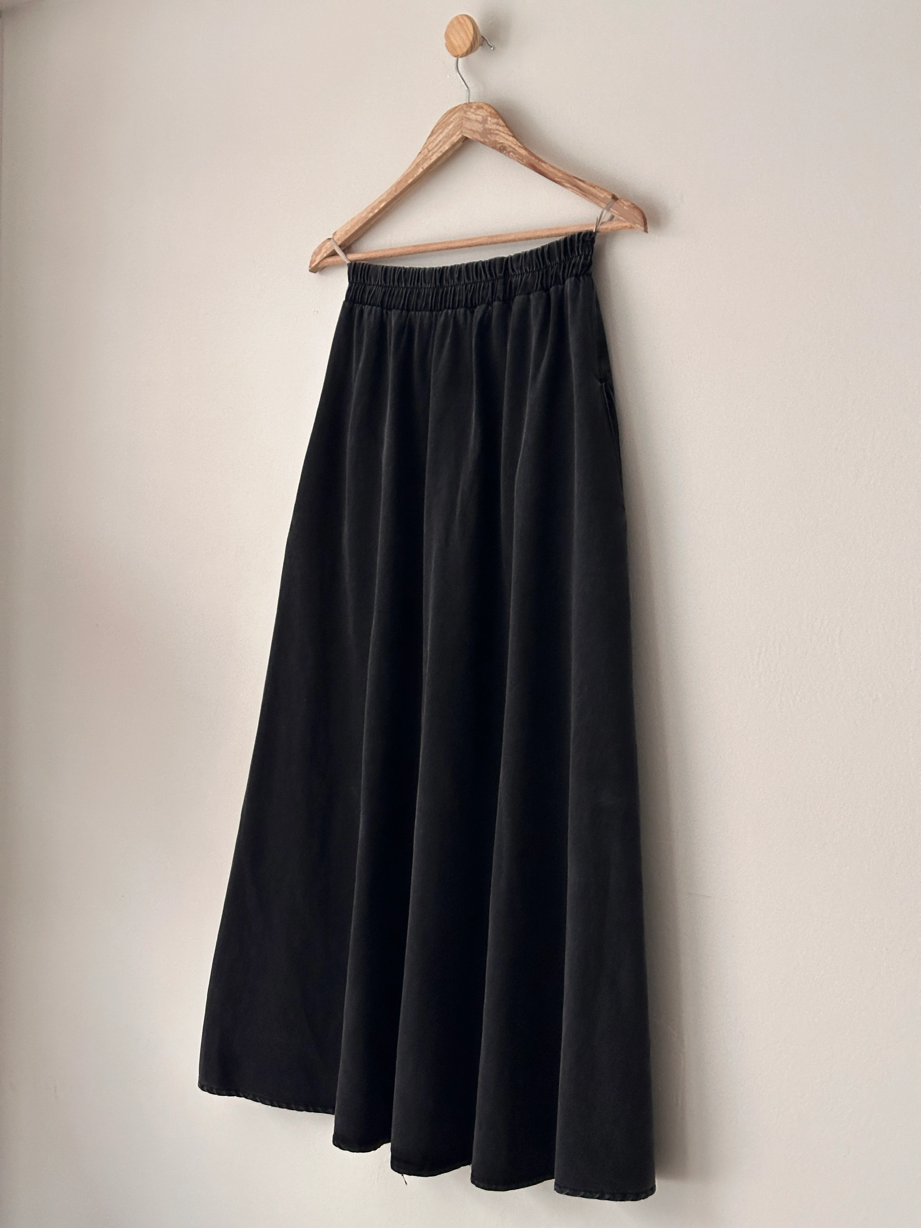 Yarım Kloş ve Cepli Kot Etek