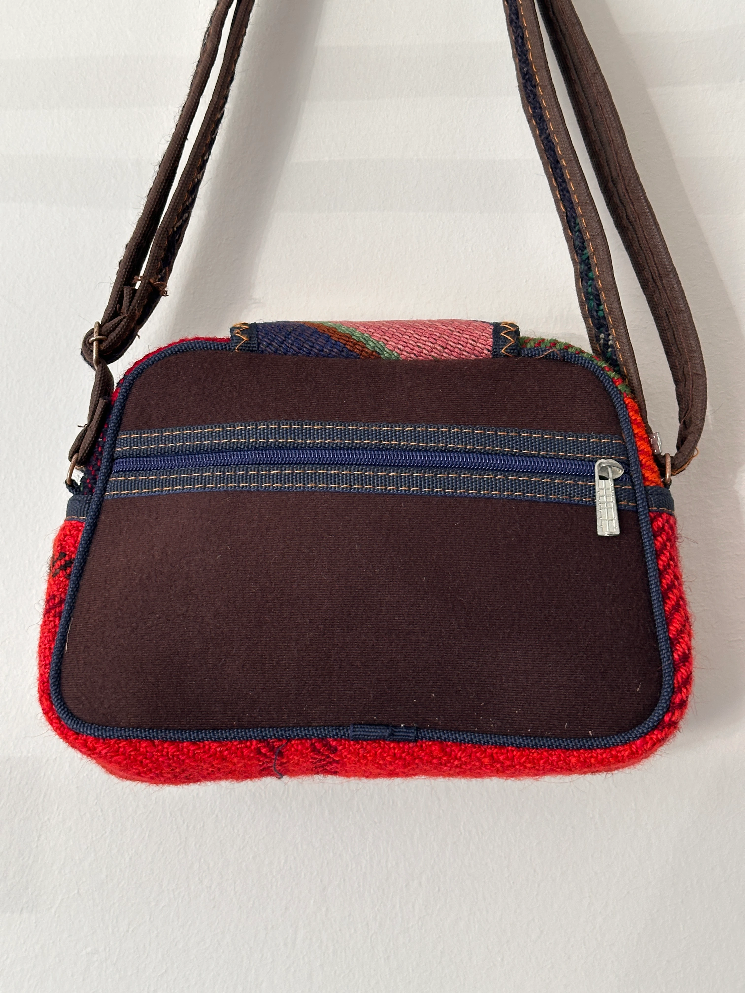 Askılı Kilim Desenli Çanta