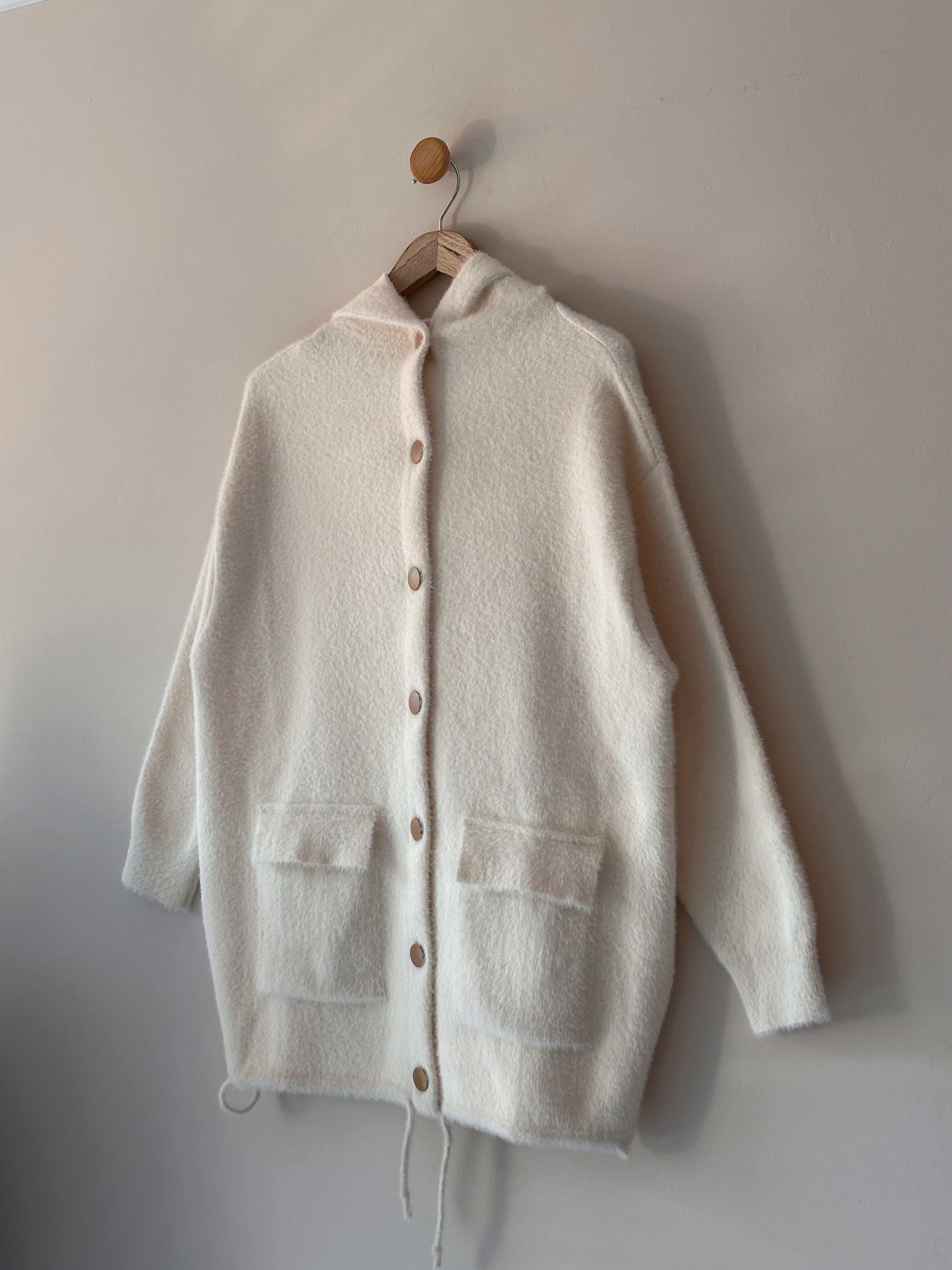 Düğmeli Biyeli Kapüşonlu Angora Hoodie