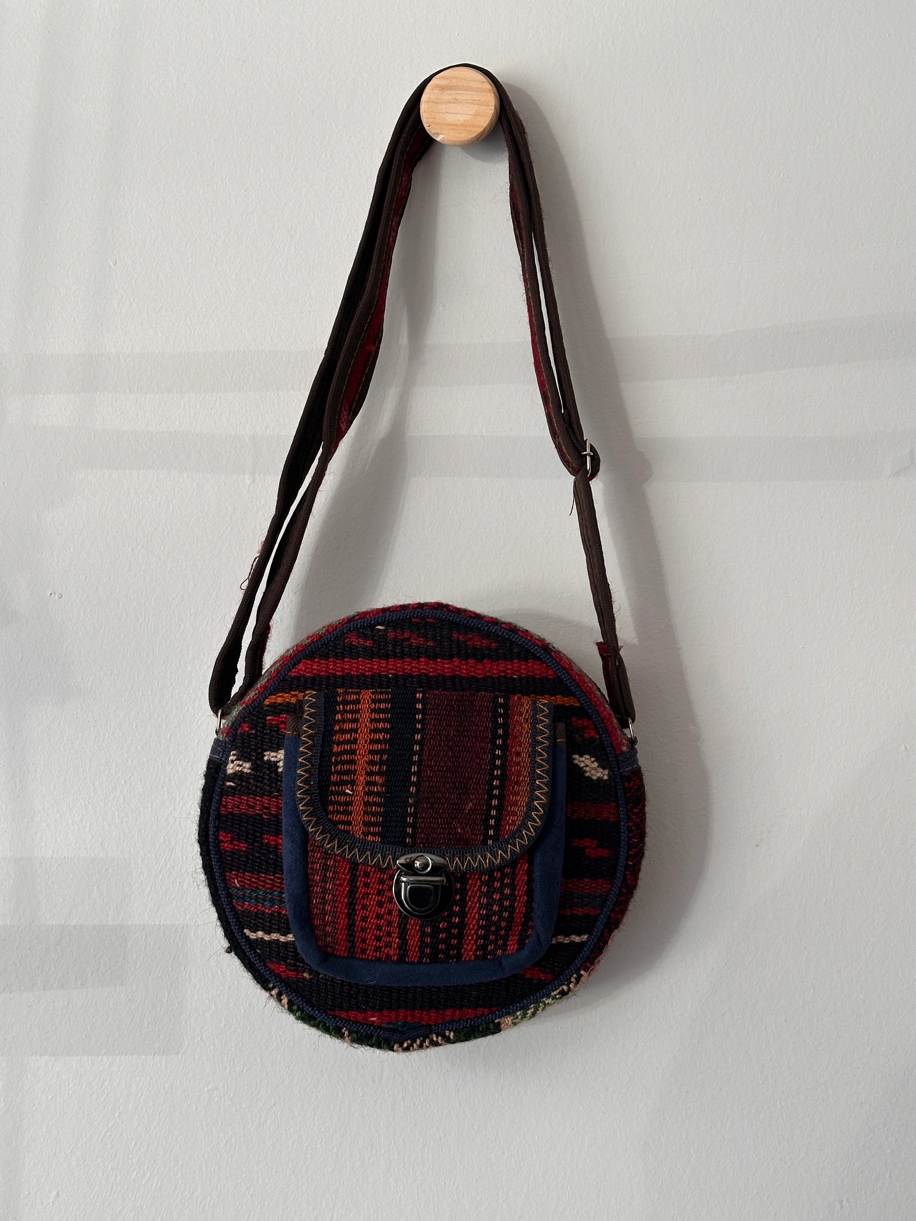 Yuvarlık Kilim Desen Çanta - Bordo