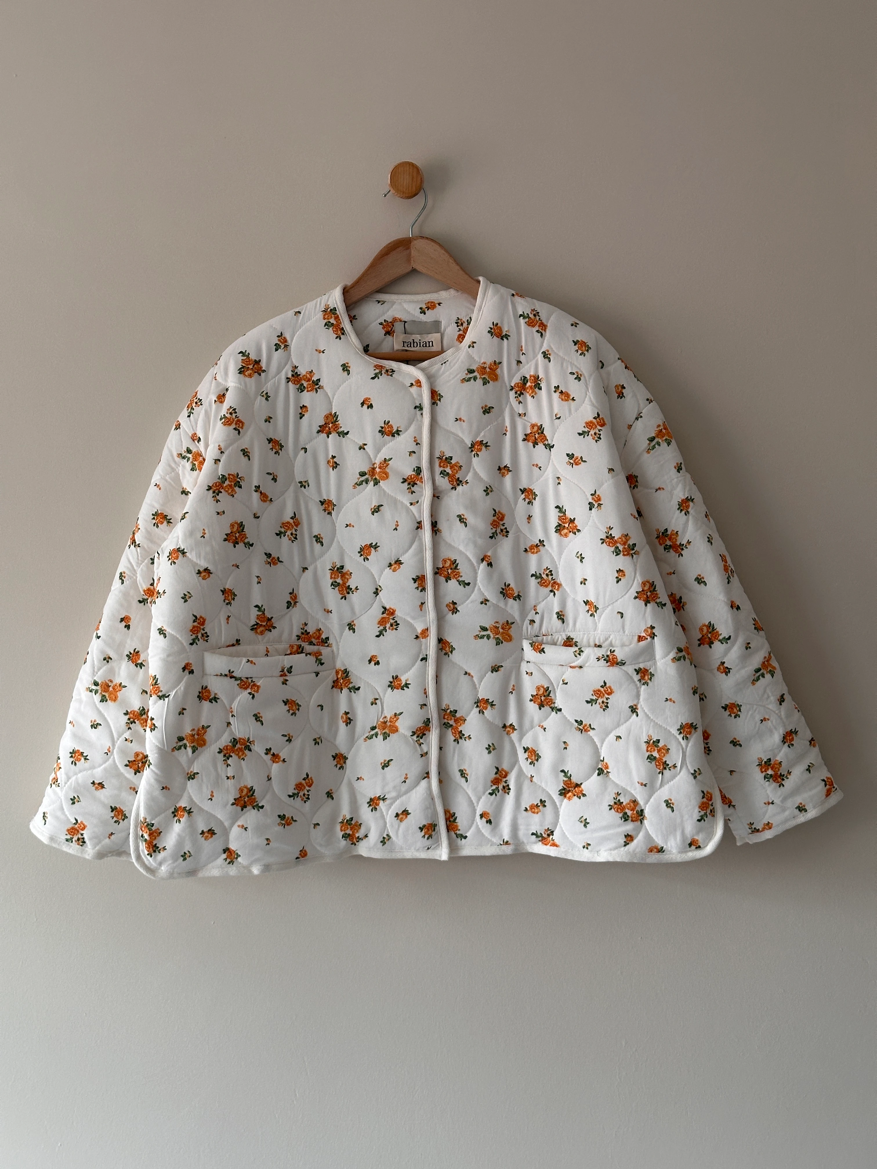 Çiçek Desenli Kapitone Mont - Çanta Hediyeli  - Turuncu