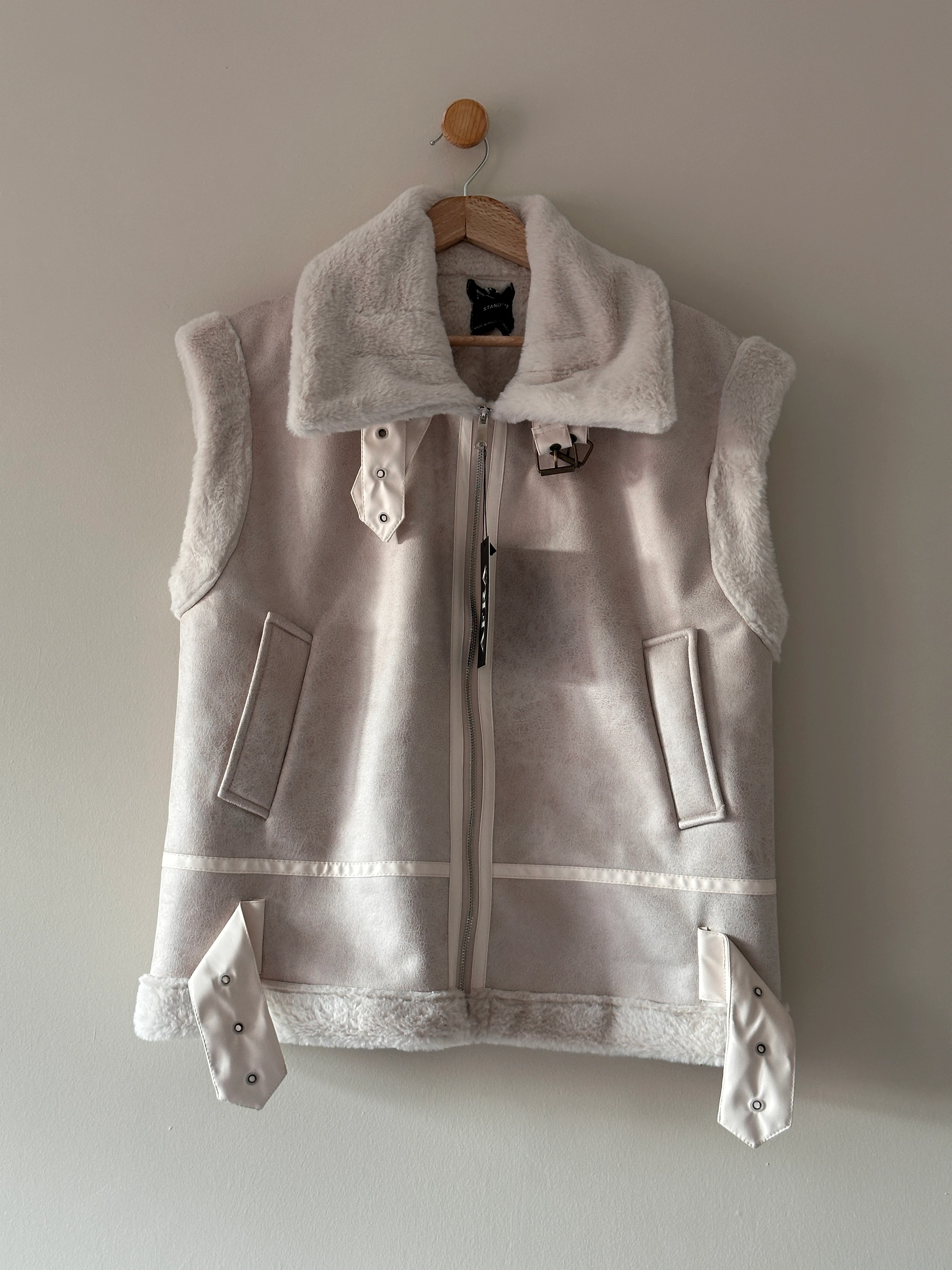 Tokalı Kürklü Yelek - Bej