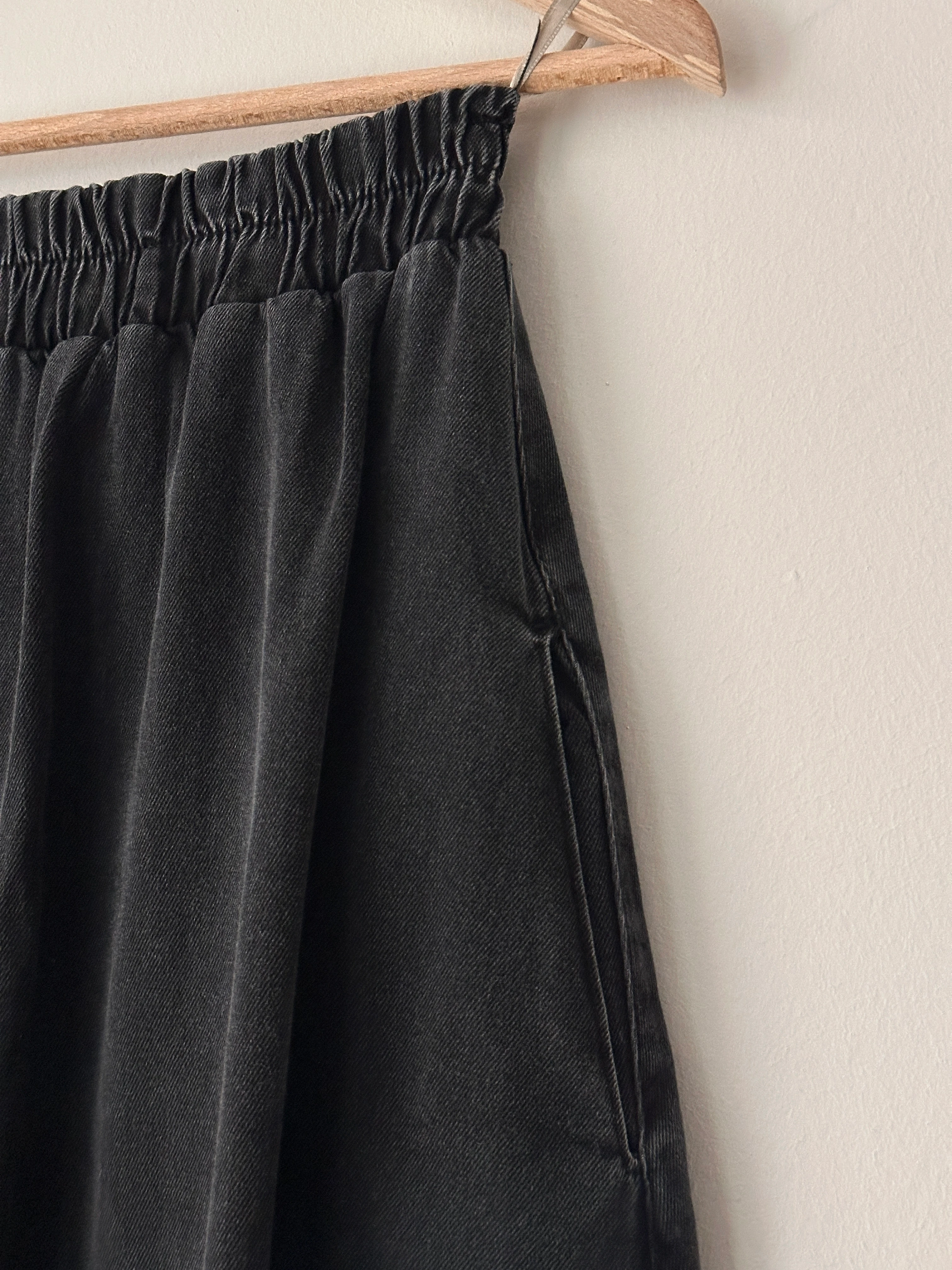 Yarım Kloş ve Cepli Kot Etek