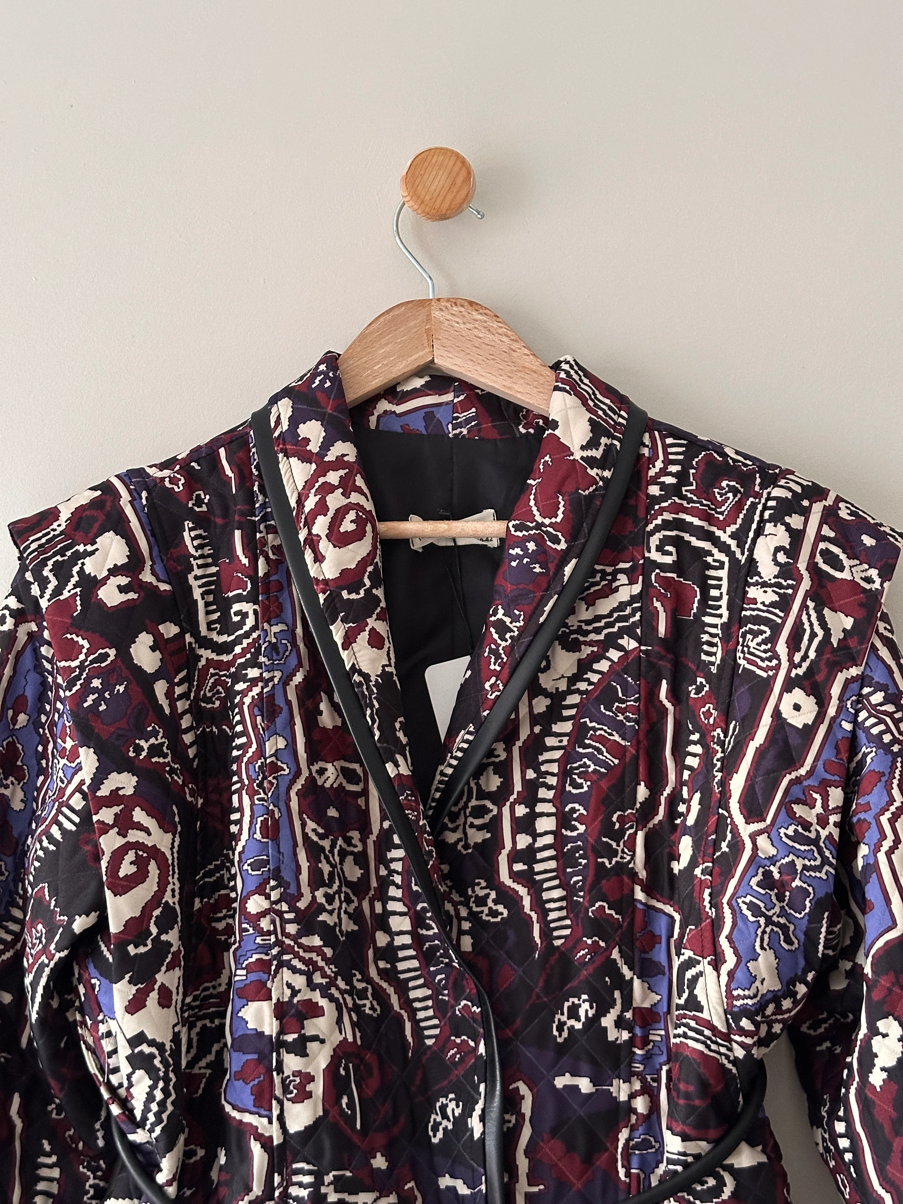 Renkli Desenli Deri Detaylı Kapitone Ceket