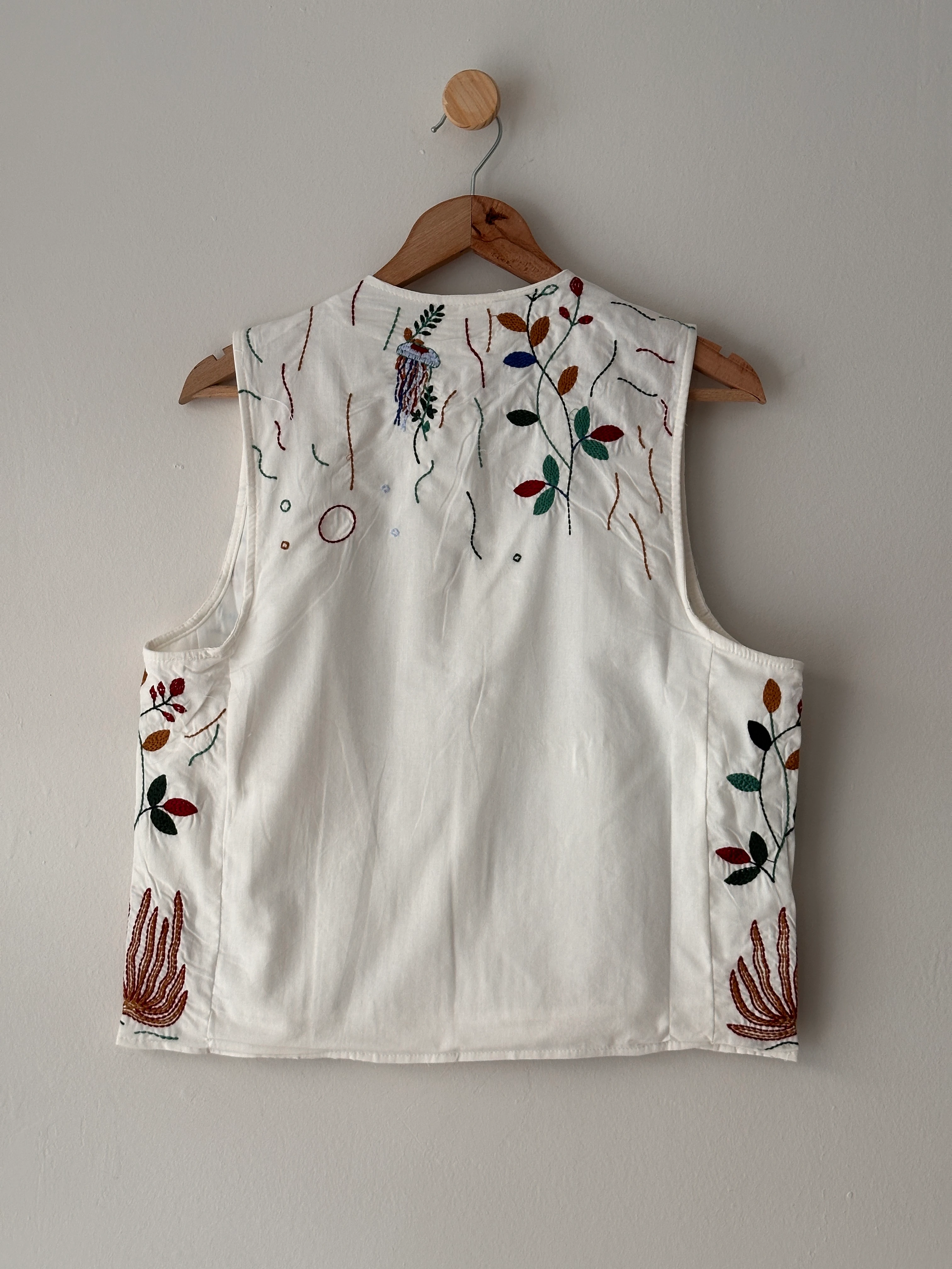 Deniz Motifli Nakışlı Keten Yelek