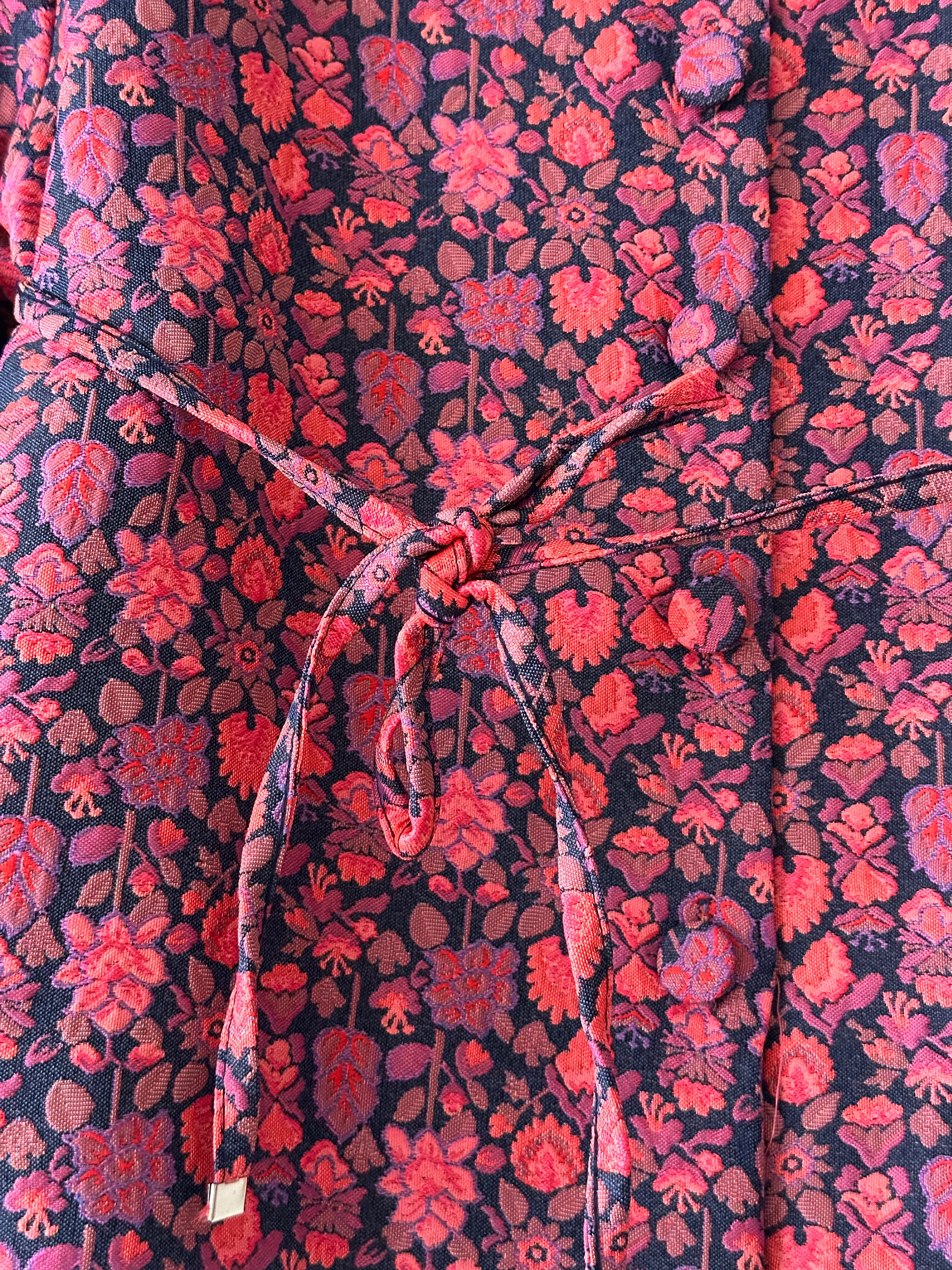 Fırfır Yakalı Çiçek Desenli Jakarlı Ceket