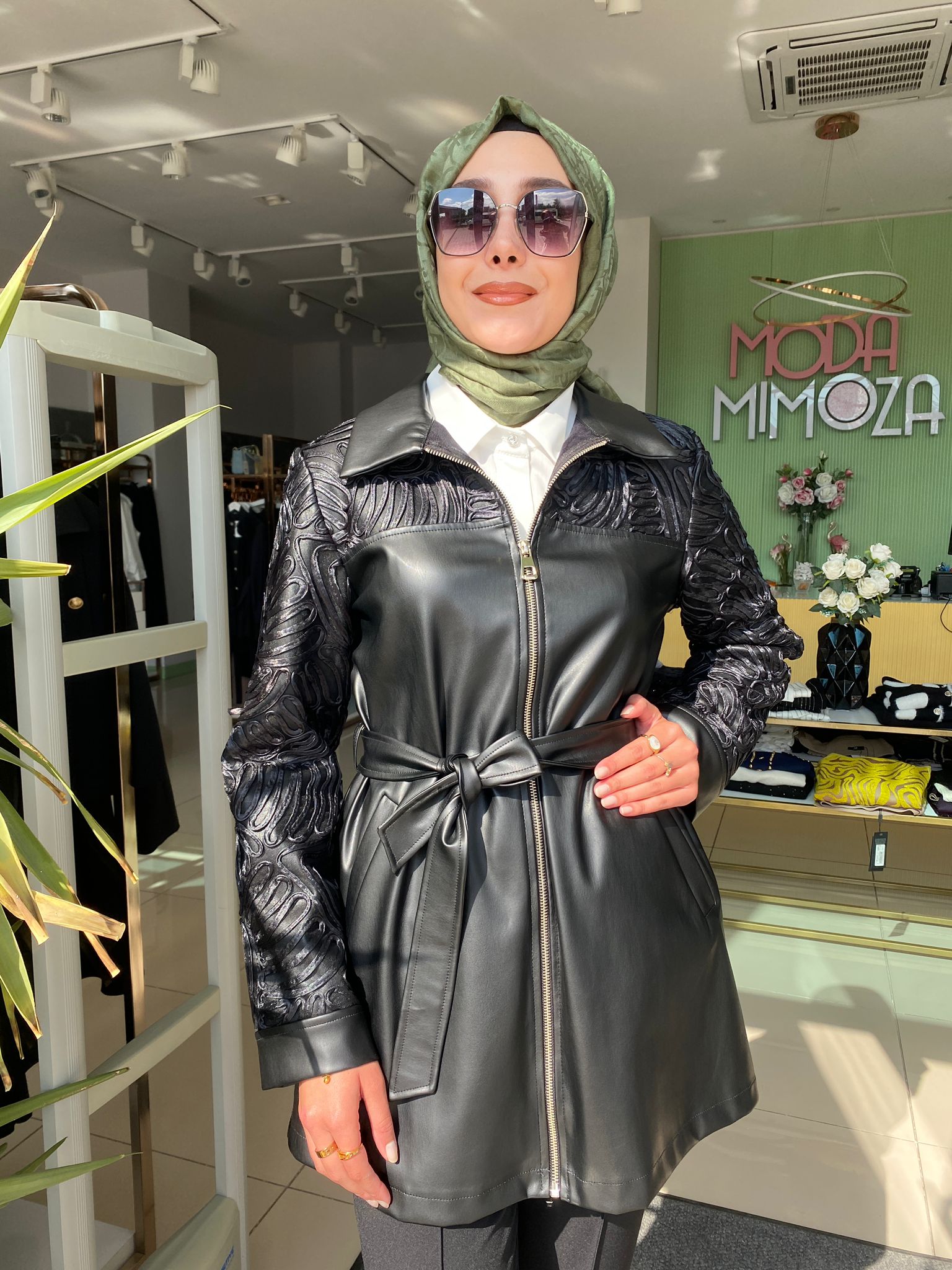 Hale Akkese Deri Ceket