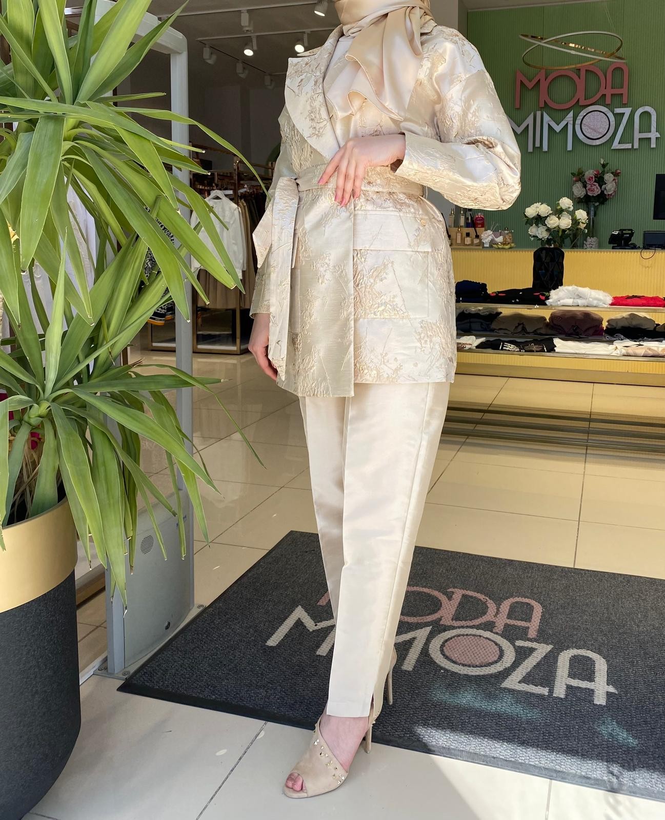 MoodBasic Tafta Ceketli Takım 