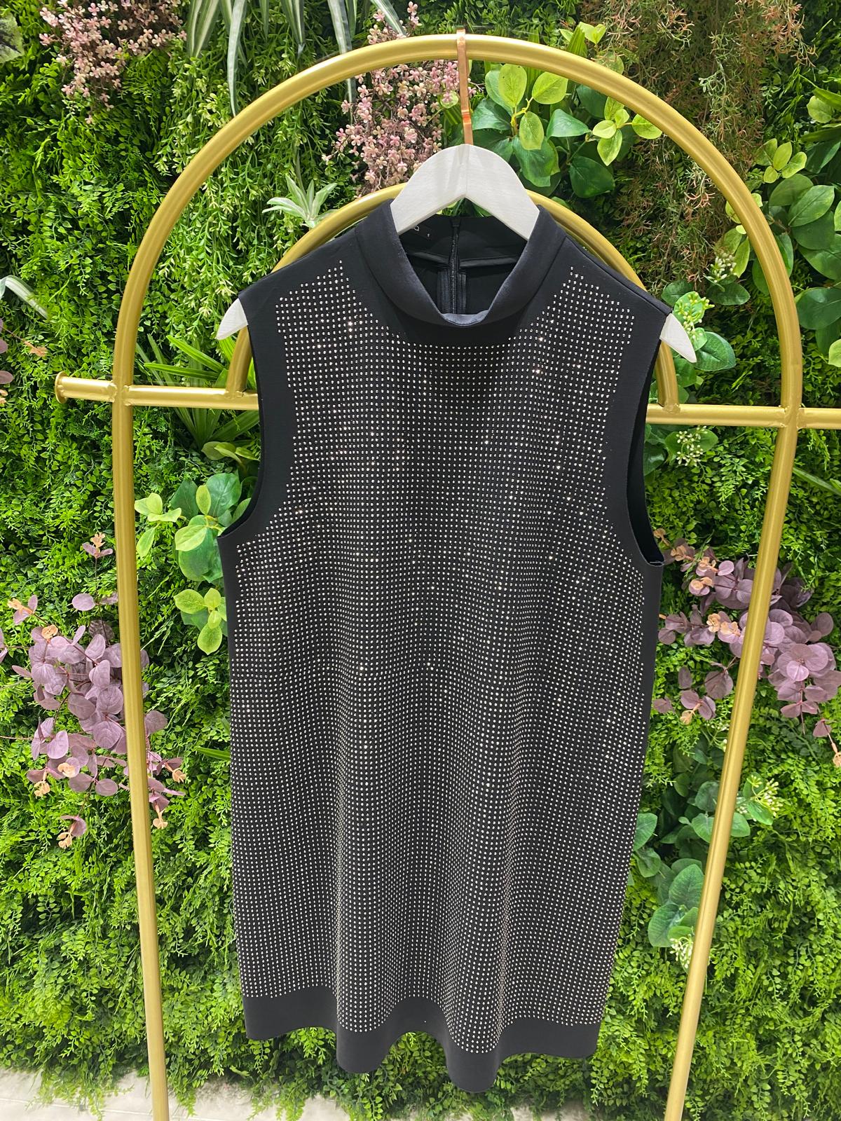 Ghisa Taş Detaylı Kolsuz Tunik - Siyah