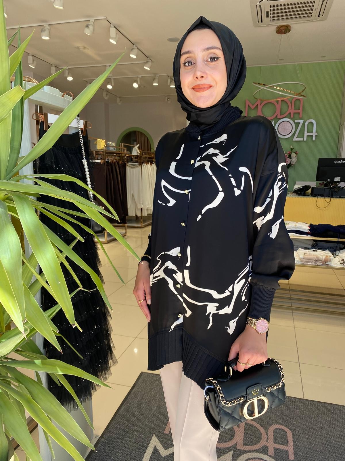 Ghisa Saten Pile Detay Tunik