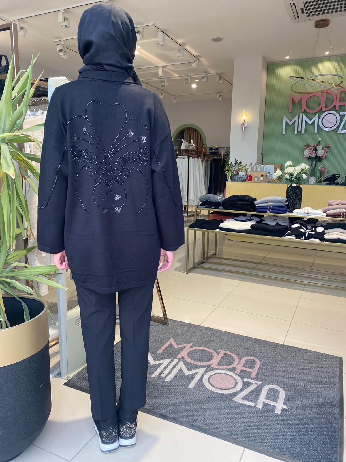 Fuat Gürşen Taş İşlemeli Hırka 