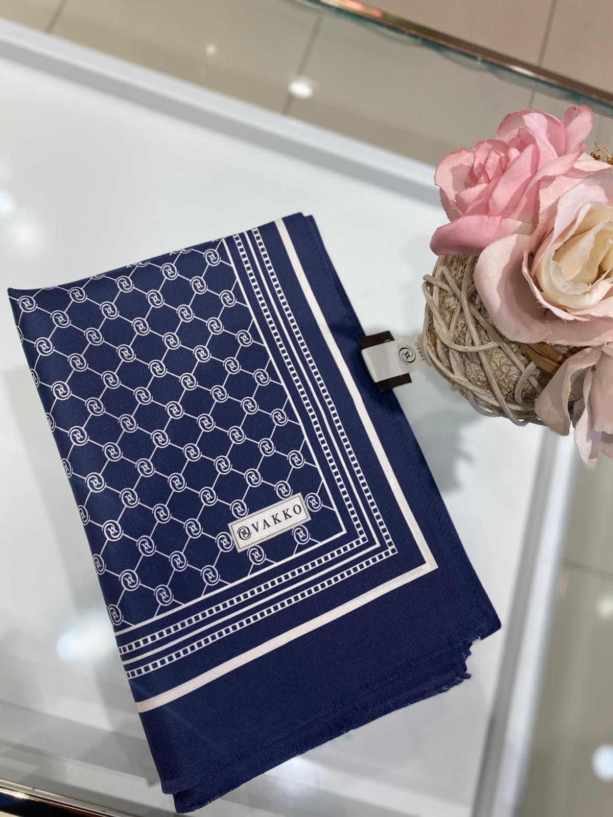 Vakko Monogram Twill Şal
