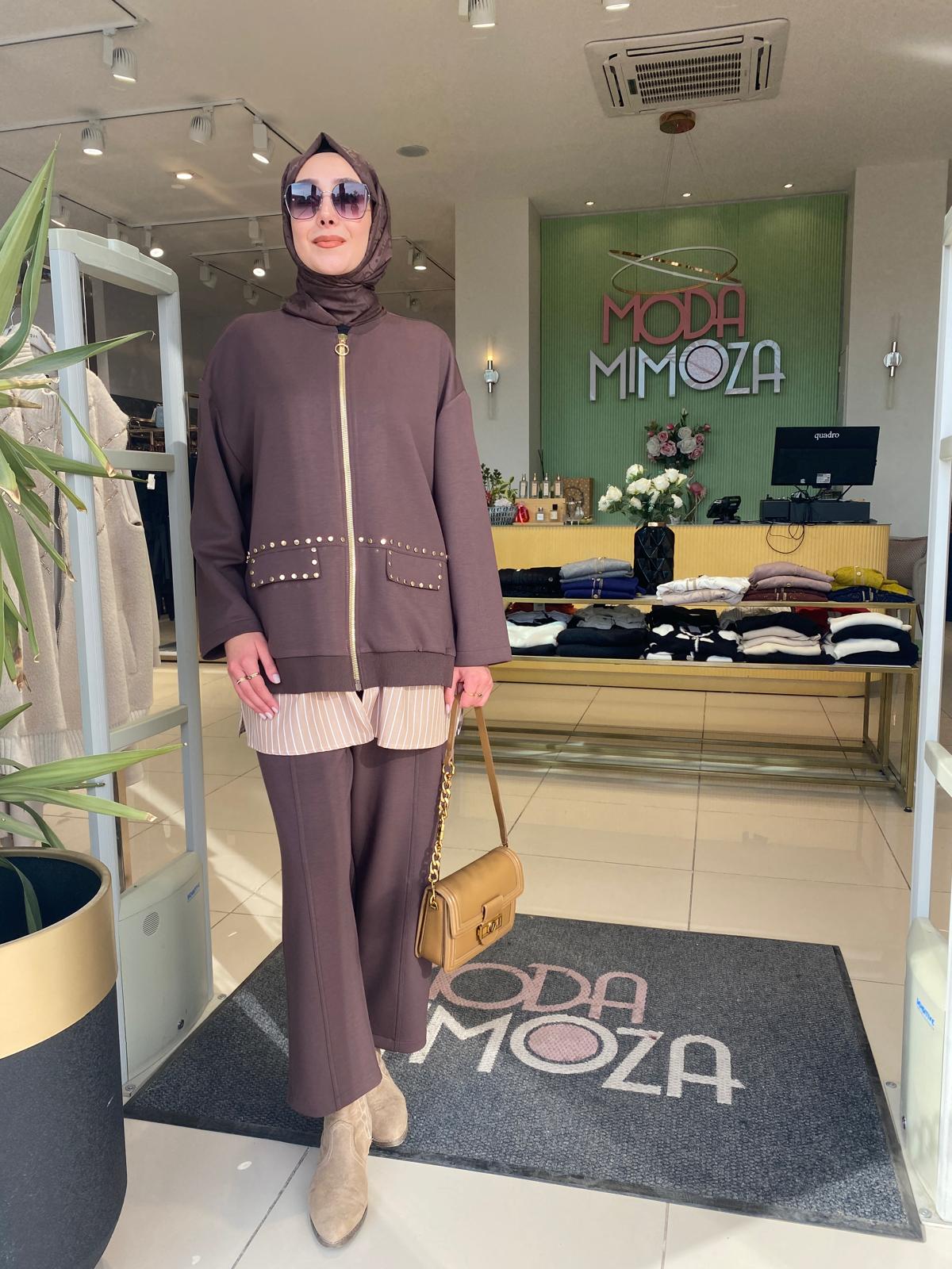 Ghisa Zımbalı Gömlek Detaylı Takım