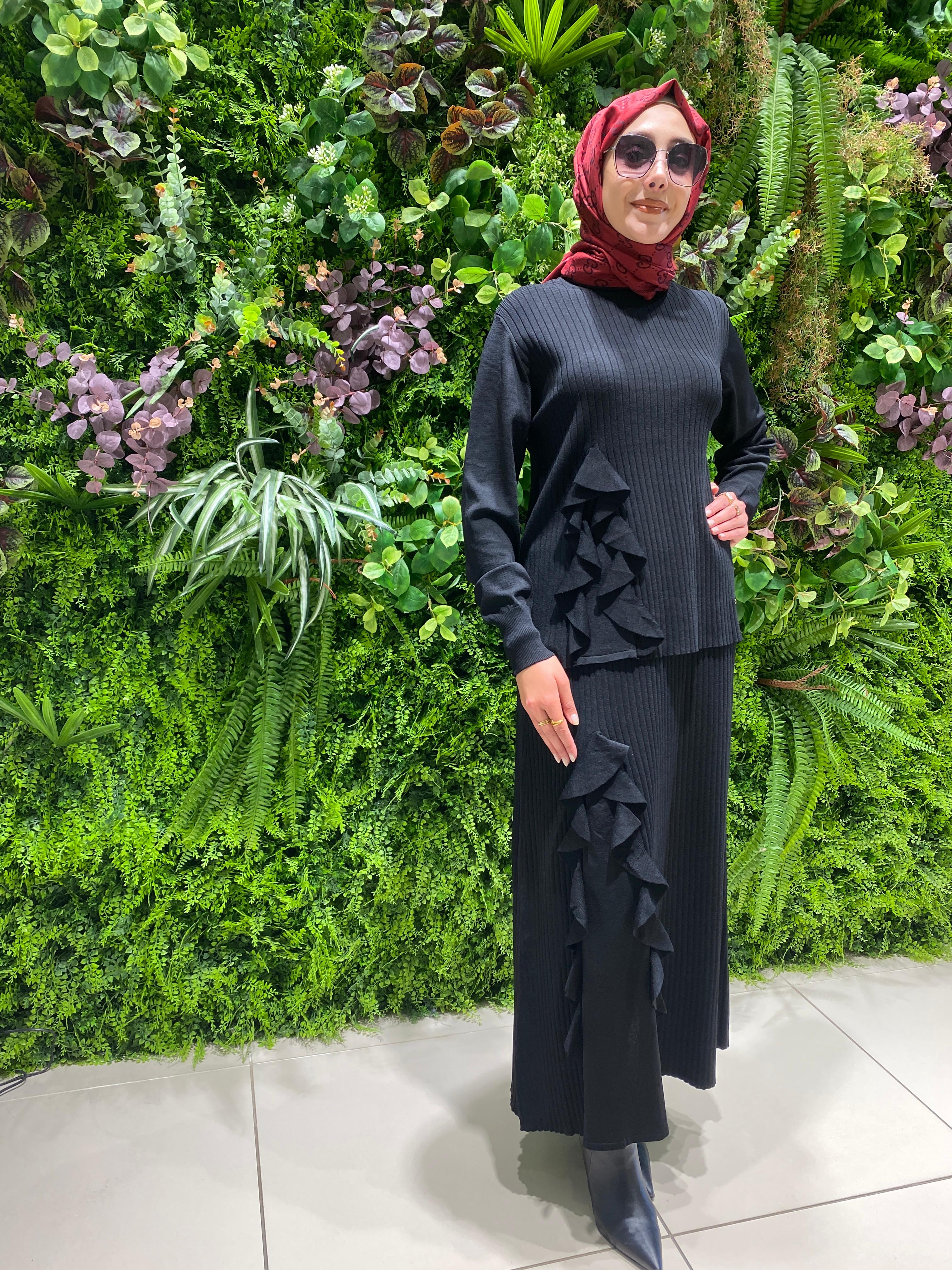 Niliwi Fırfırlı Etekli Triko Takım