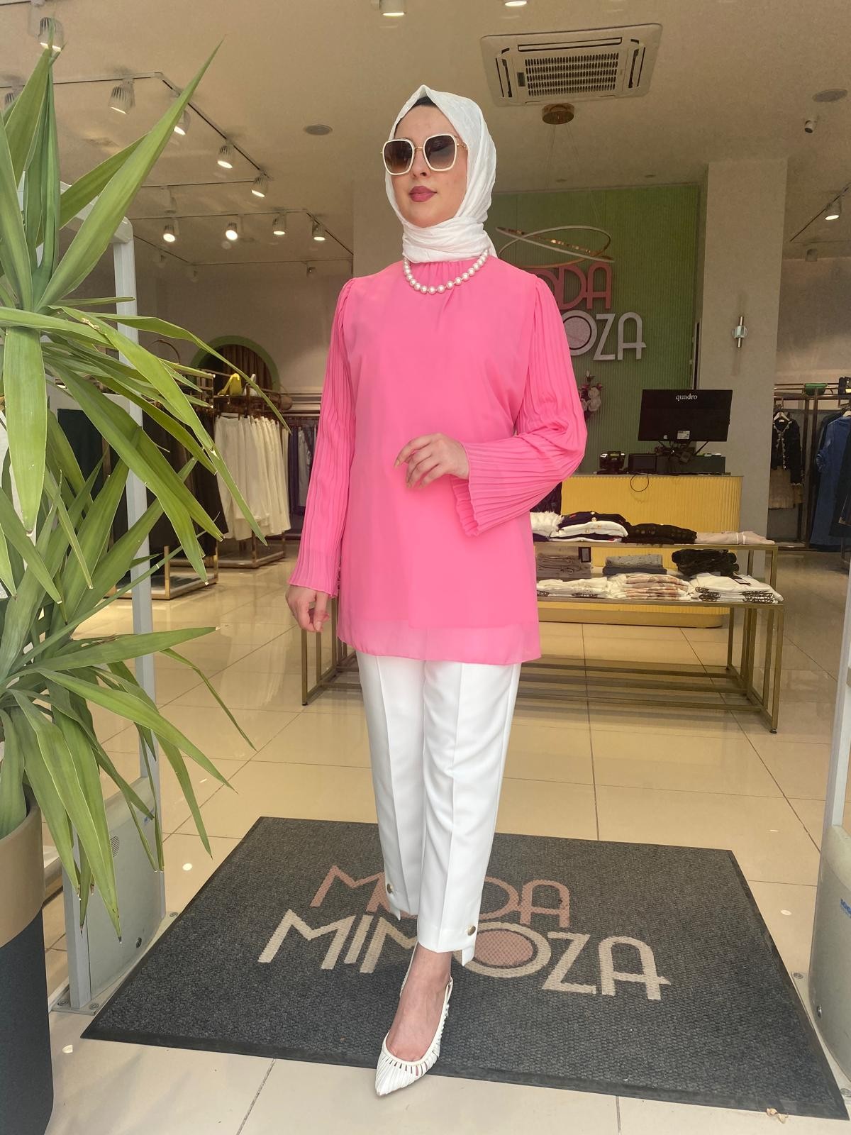 KB  Pilise Kol Detaylı Tunik