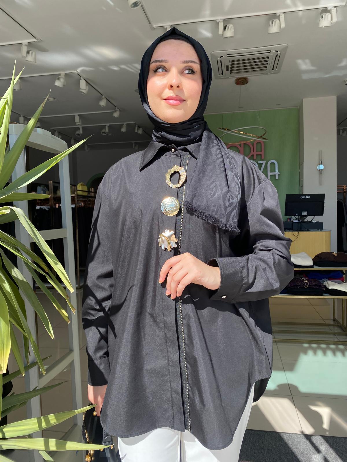 My312 Broşlu Gömlek